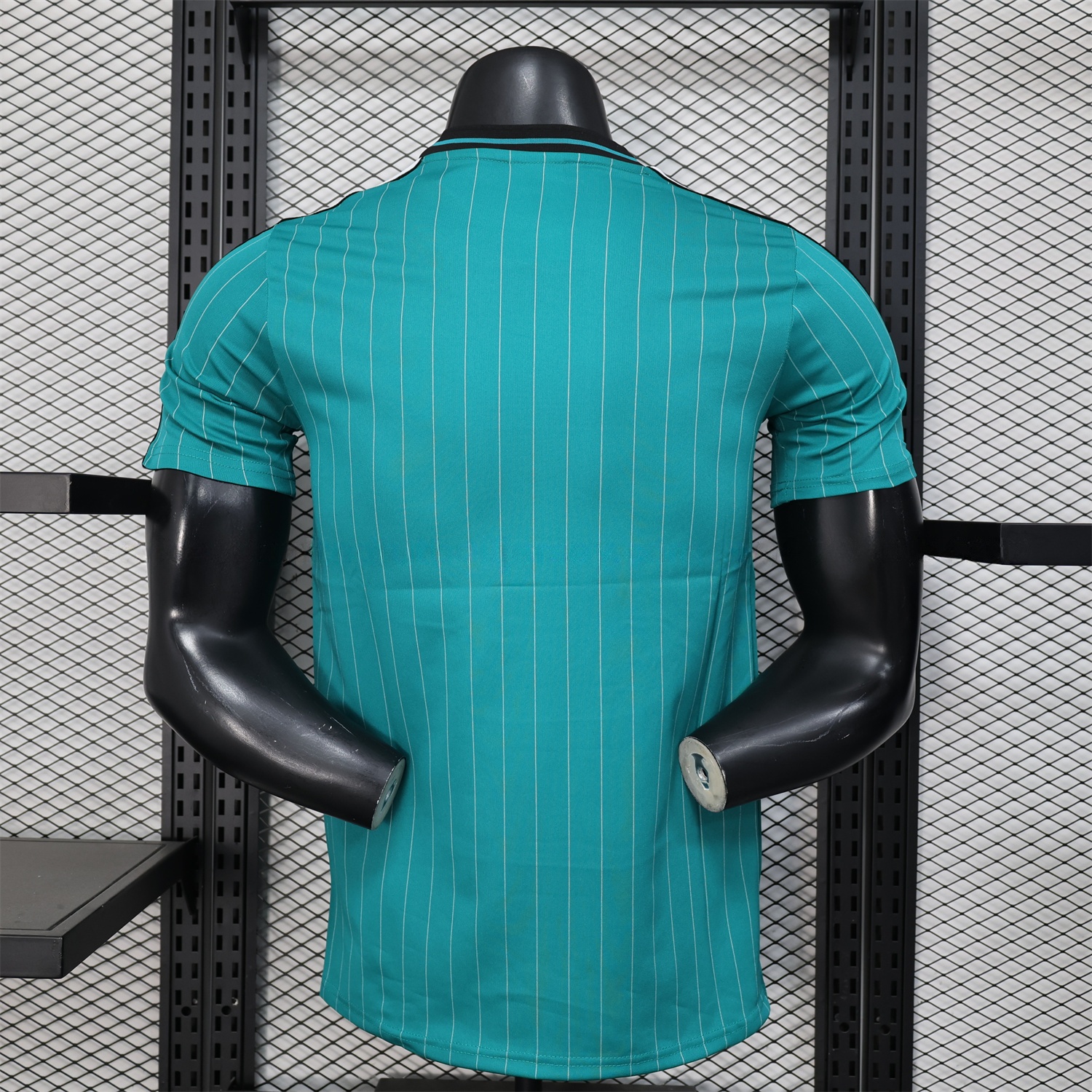Liver.pool 25-26 Icon Range Travel Special Edition Cyan Jersey - Player Version - UnitedFutballJersey