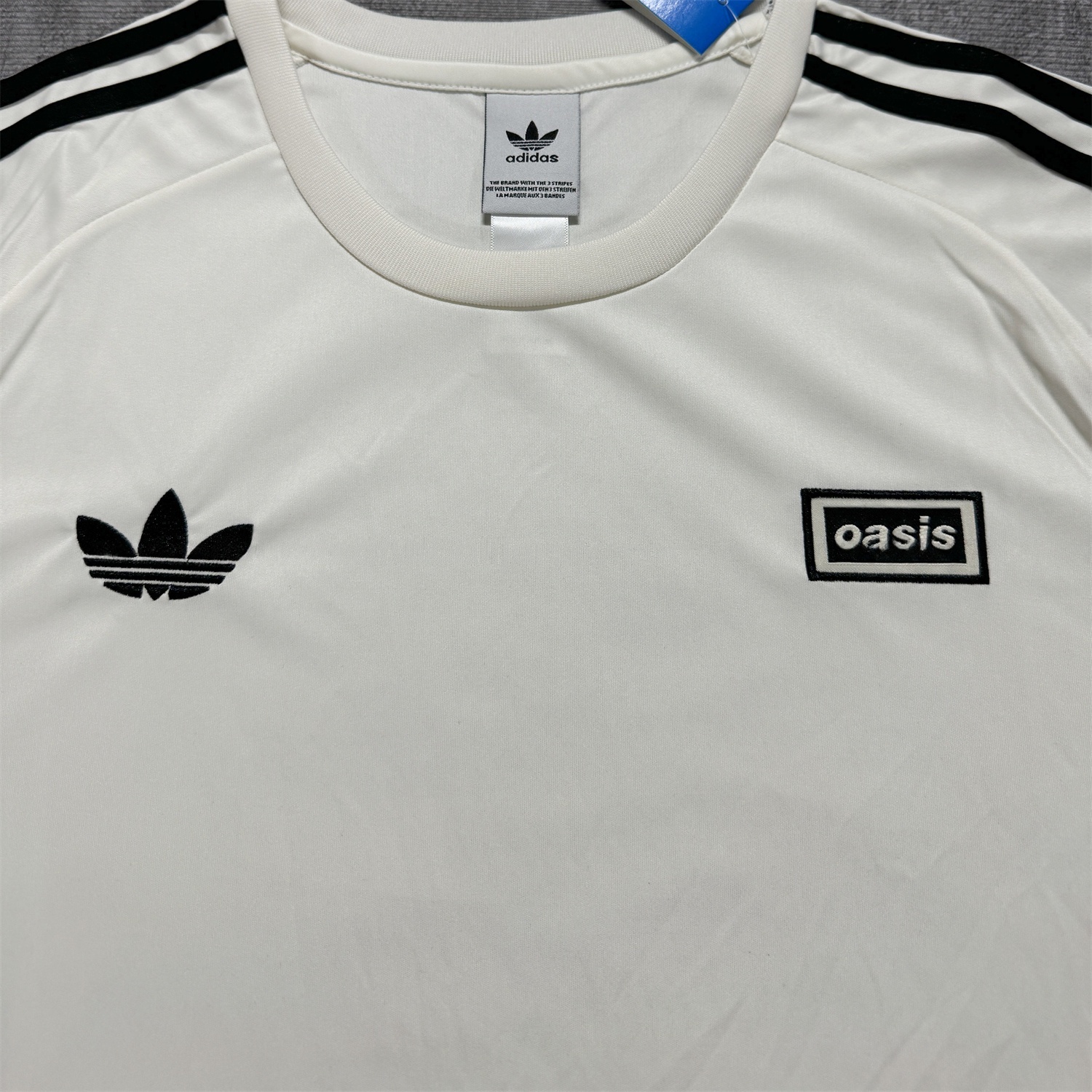 Adidas 25-26 Oasis Originals Tour White Jersey - Fans Version - UnitedFutballJersey