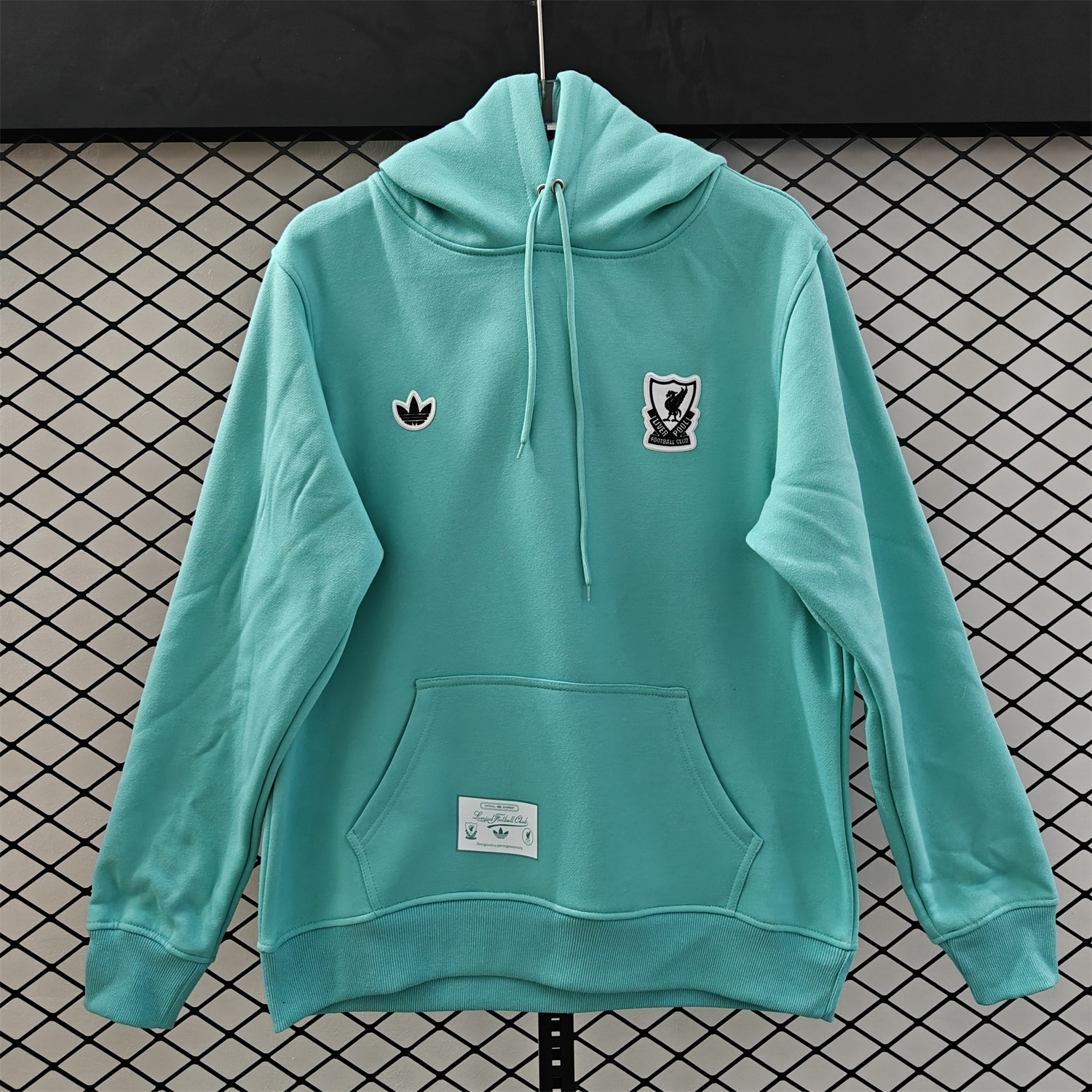 Liver.pool 25-26 Originals Terrace Icon White Team Logo Unisex Pullover Hoodie - UnitedFutballJersey