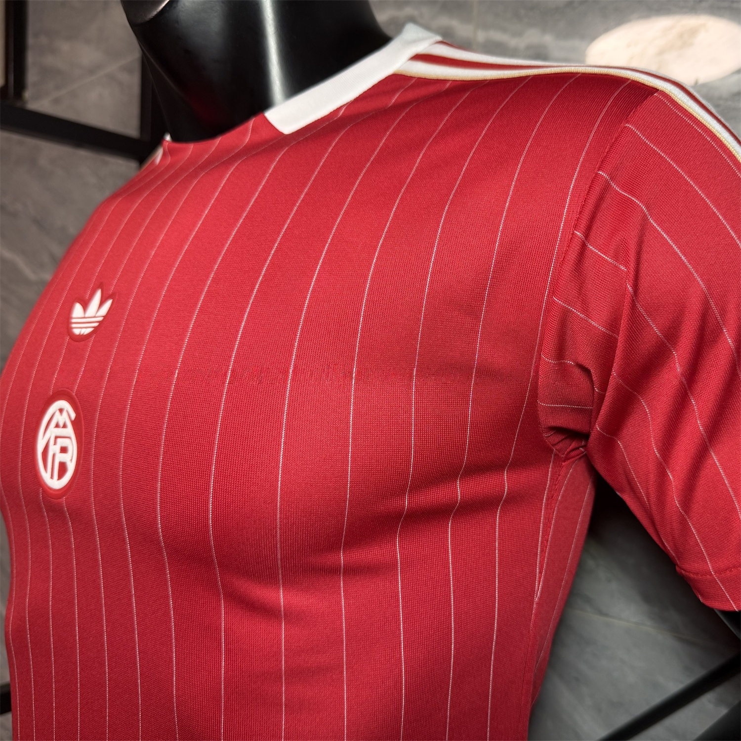 Bayern Munich 25-26 Trefoil Red And White Travel Jersey - Player Version - UnitedFutballJersey