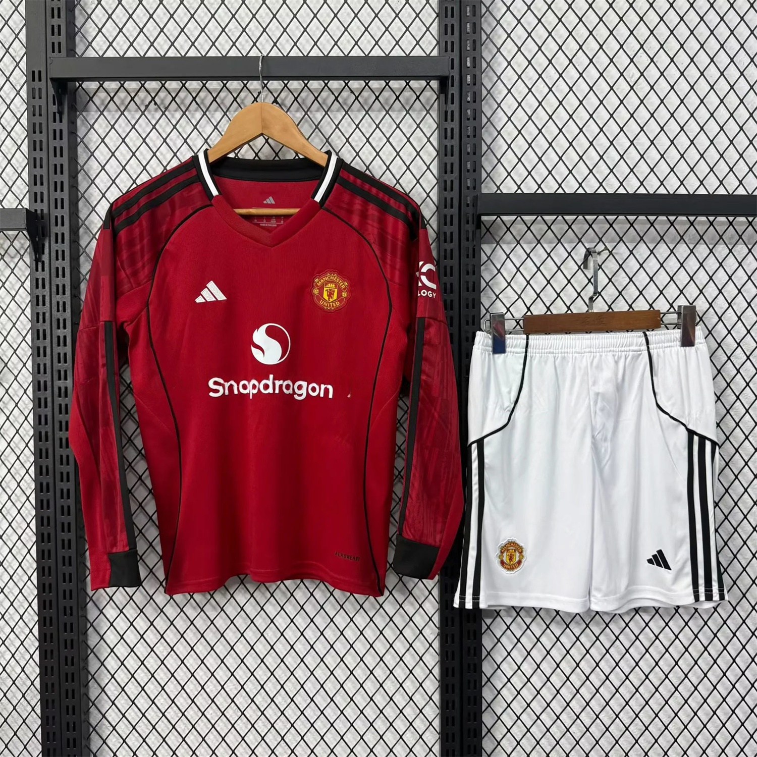 Manchester United 25-26 Home Long Sleeves Kids Kit - UnitedFutballJersey