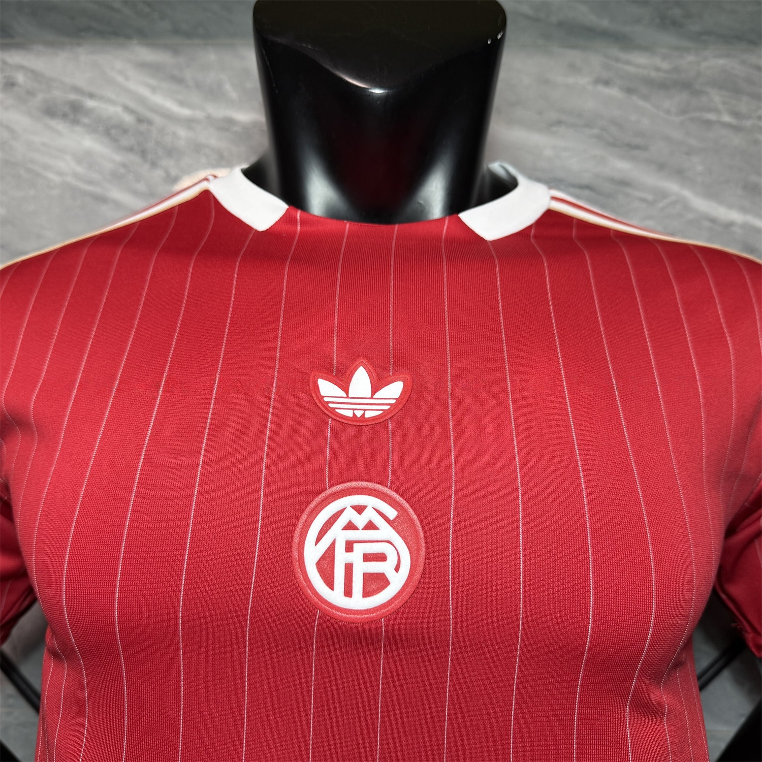 Bayern Munich 25-26 Trefoil Red And White Travel Jersey - Player Version - UnitedFutballJersey