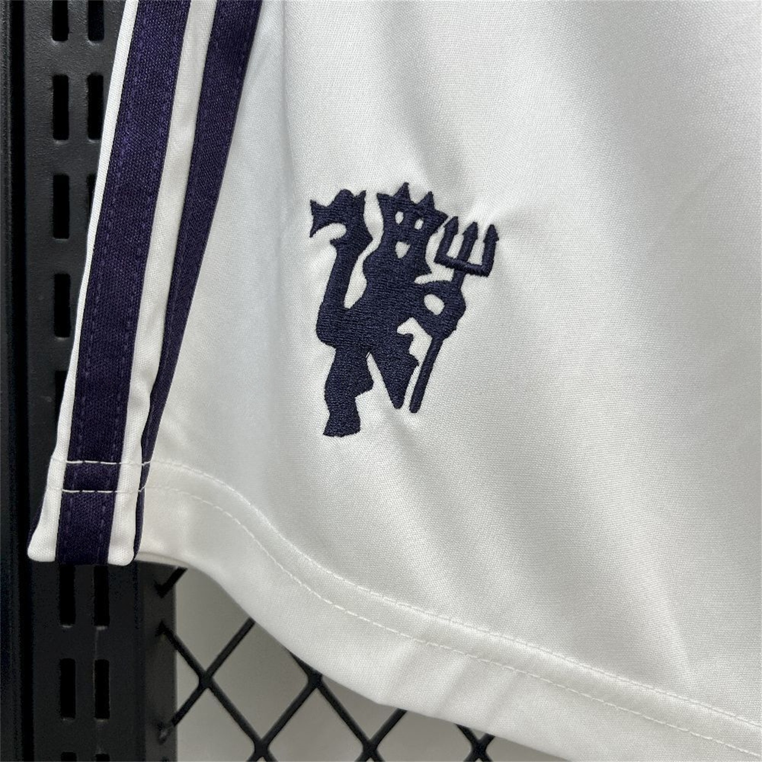 Manchester United 25-26 Away White Shorts - Fans Version - UnitedFutballJersey