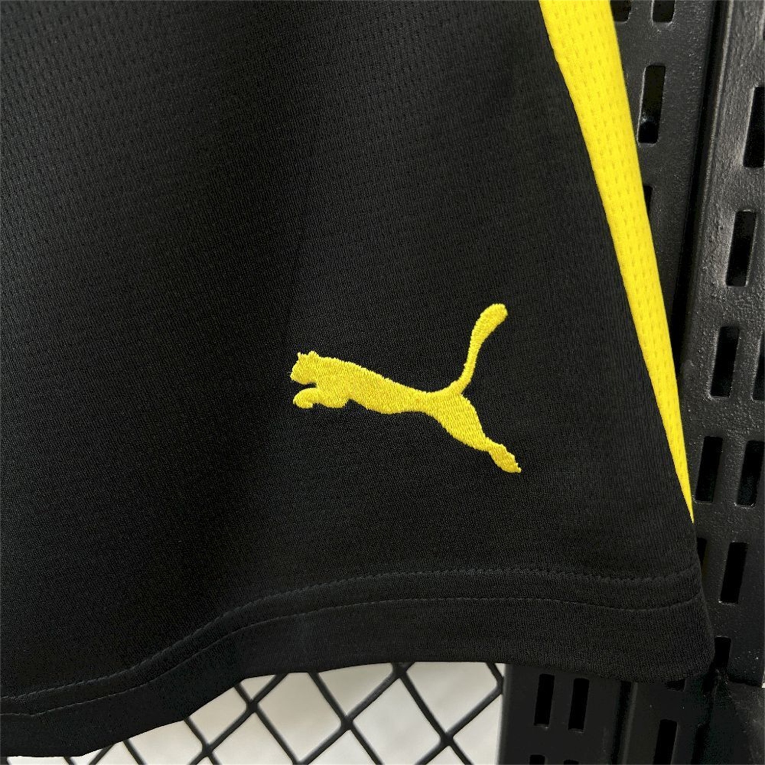 Dortmund 25-26 Home Black Shorts - Fans Version - UnitedFutballJersey