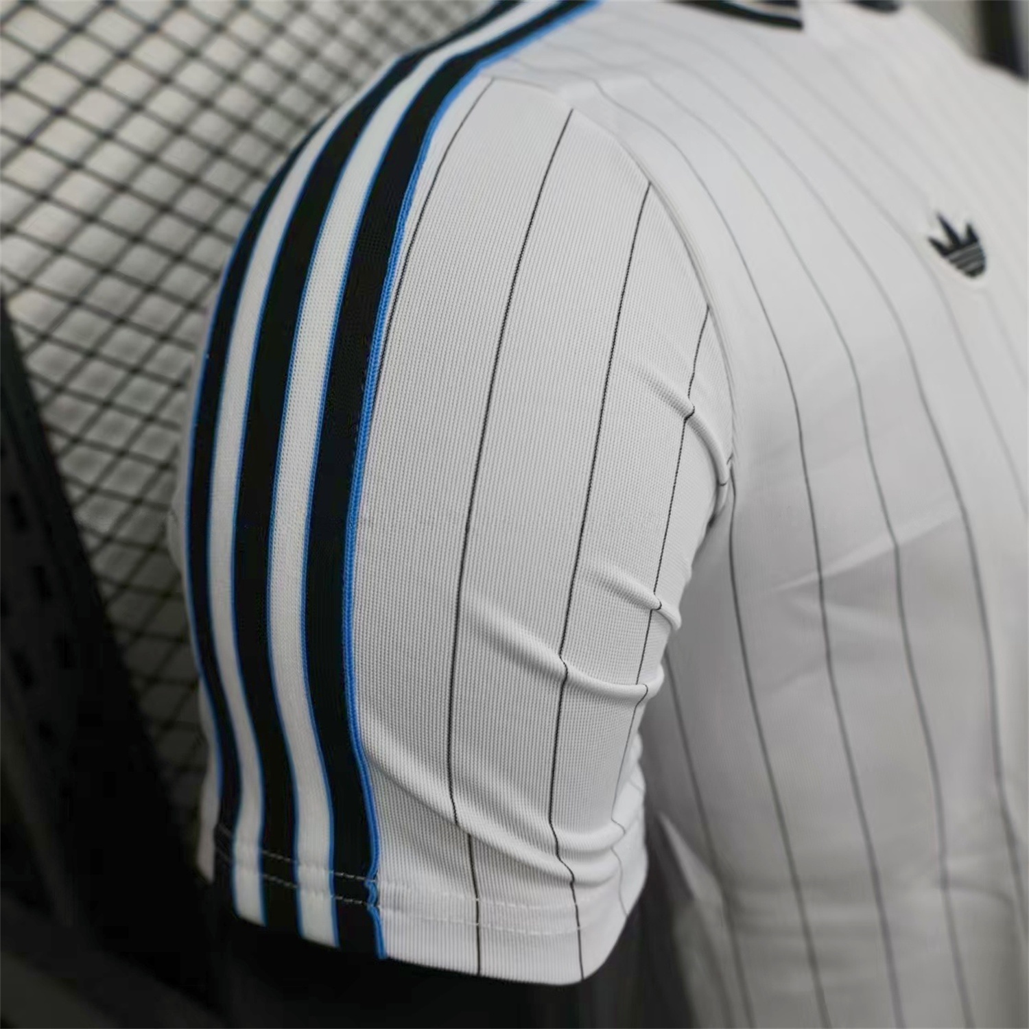 Newcastle United 25-26 Icon Range Travel Special Edition White Jersey - Player Version - UnitedFutballJersey