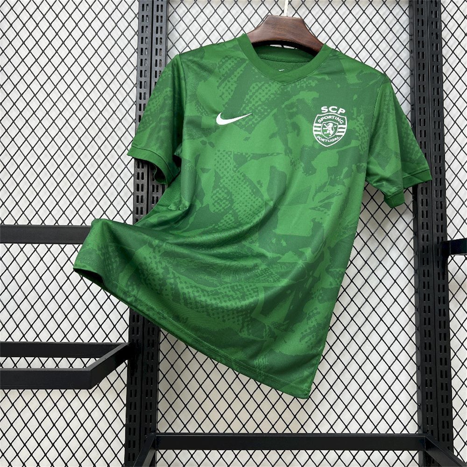 Sporting CP 25-26 Green Training Jersey - Fans Version - UnitedFutballJersey