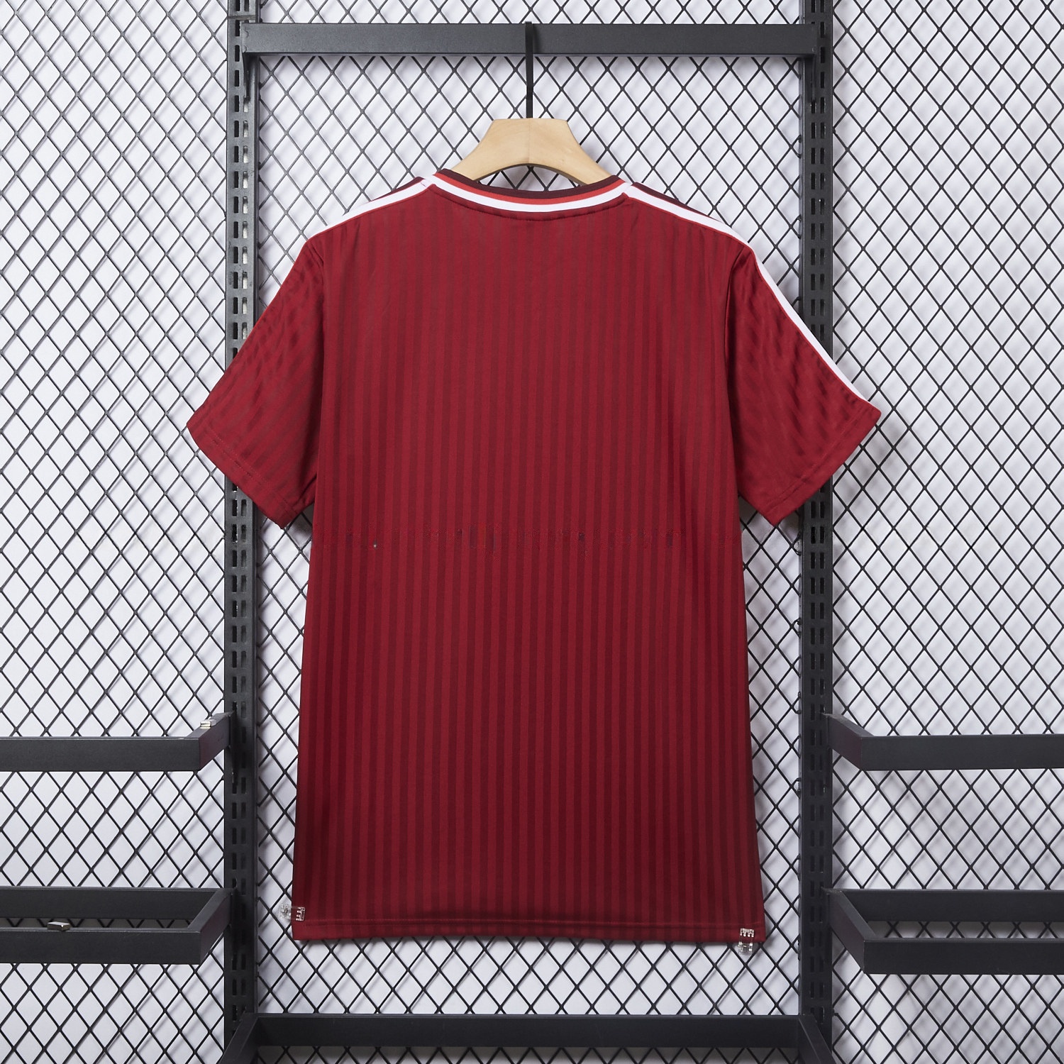 Bayern Munich 25-26 Trefoil Wine Red Travel Jersey - Fans Version - UnitedFutballJersey