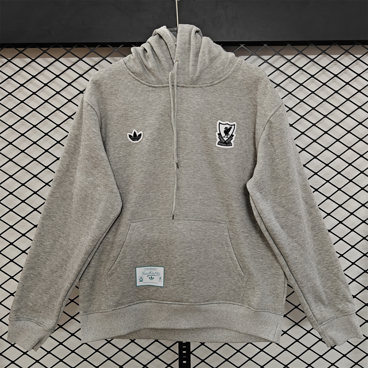 Liver.pool 25-26 Originals Terrace Icon White Team Logo Unisex Pullover Hoodie - UnitedFutballJersey