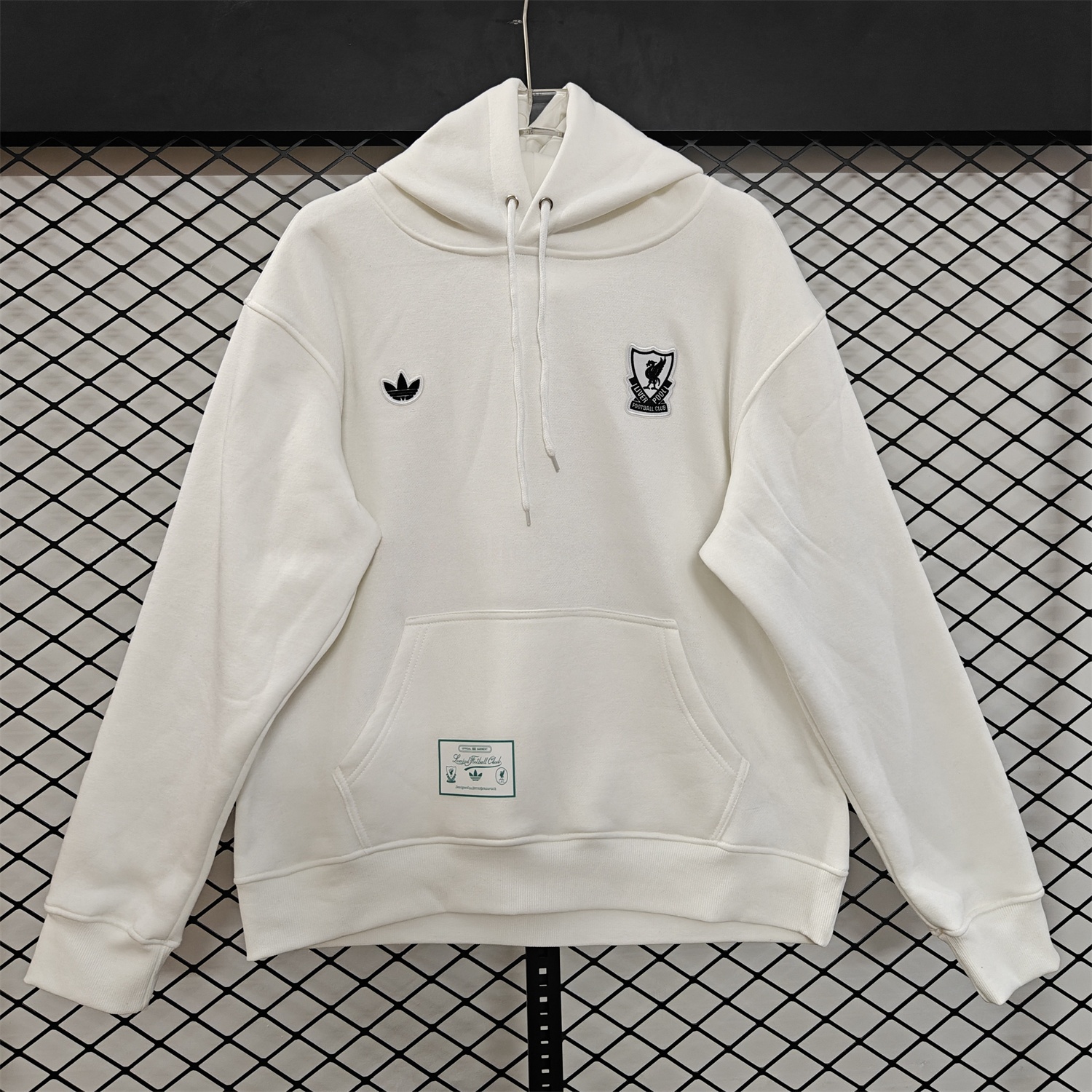 Liver.pool 25-26 Originals Terrace Icon White Team Logo Unisex Pullover Hoodie - UnitedFutballJersey
