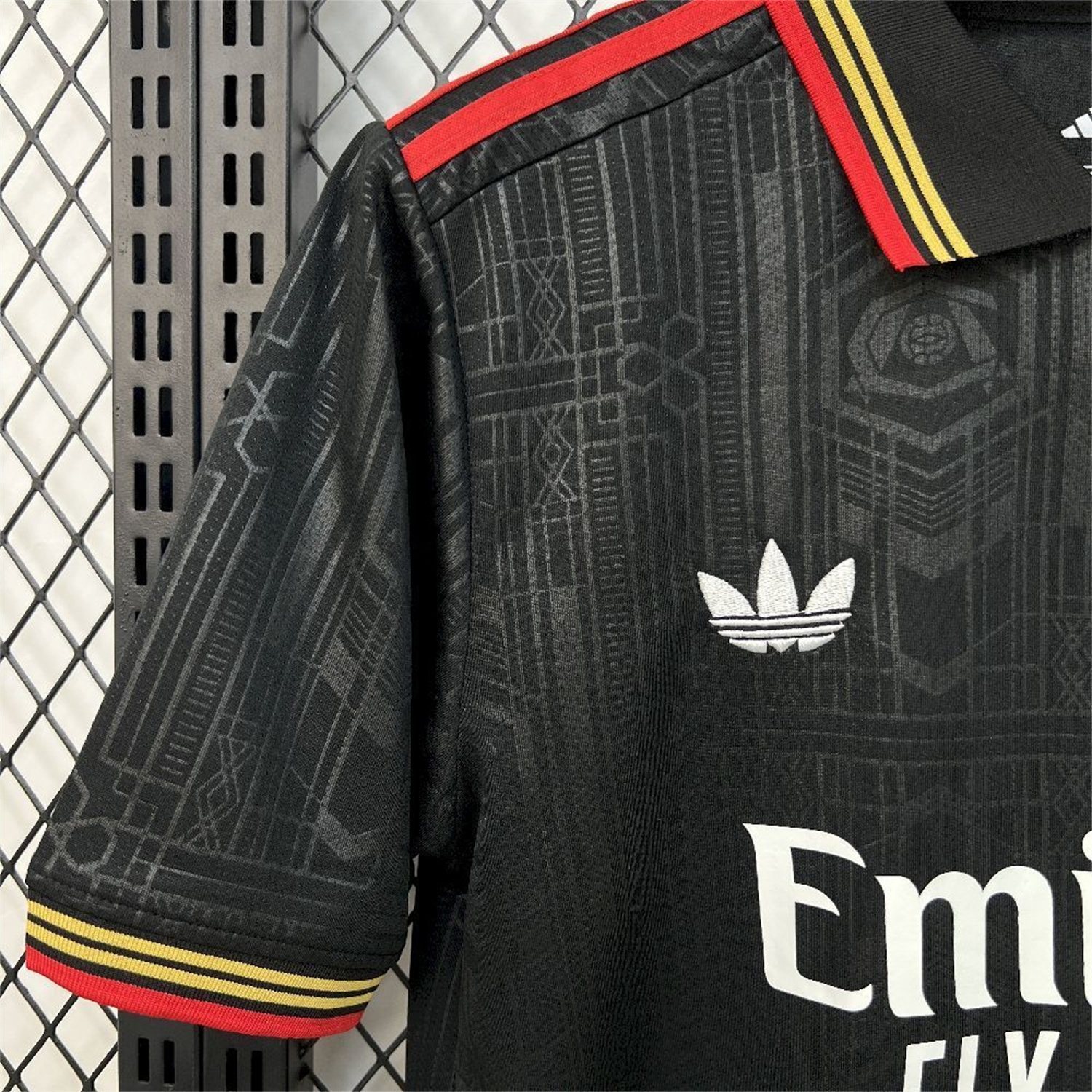 Arsenal 25-26 Black POLO Throwback Trefoil Jersey - Fans Version - UnitedFutballJersey