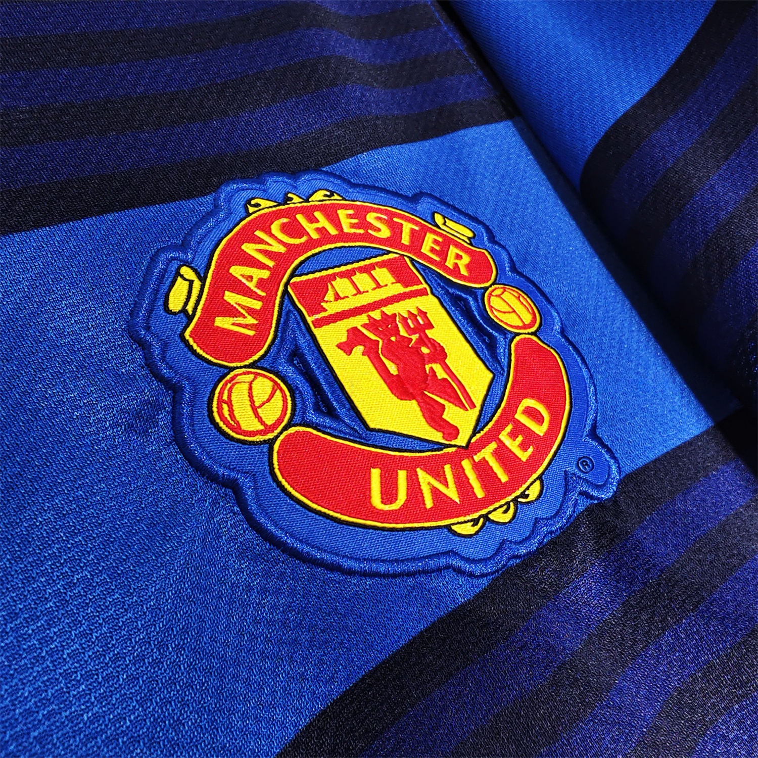Retro Manchester United 2011-12 Away Jersey - UnitedFutballJersey