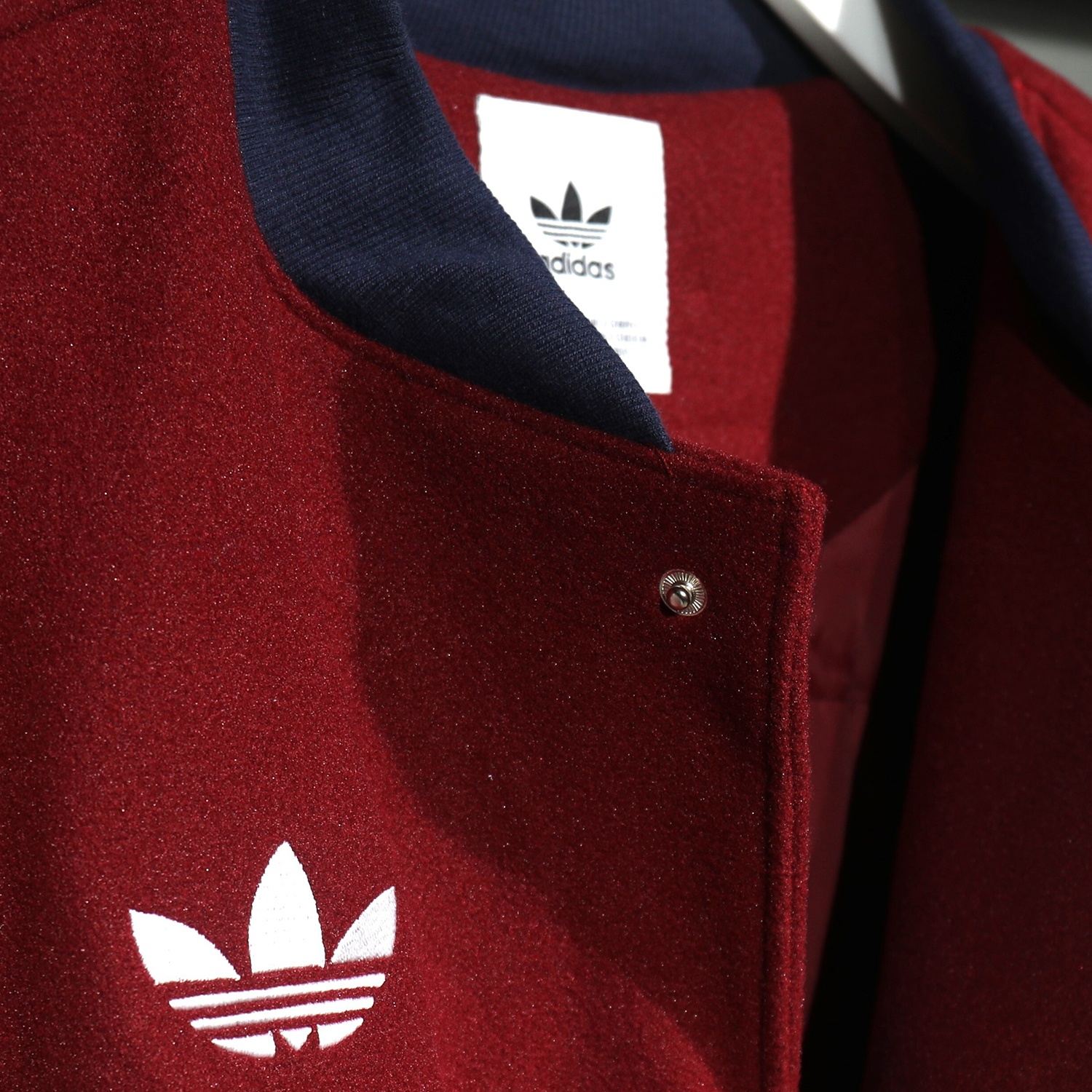 Arsenal 25-26 Warm Windbreaker Jacket - Wine Red And White - UnitedFutballJersey