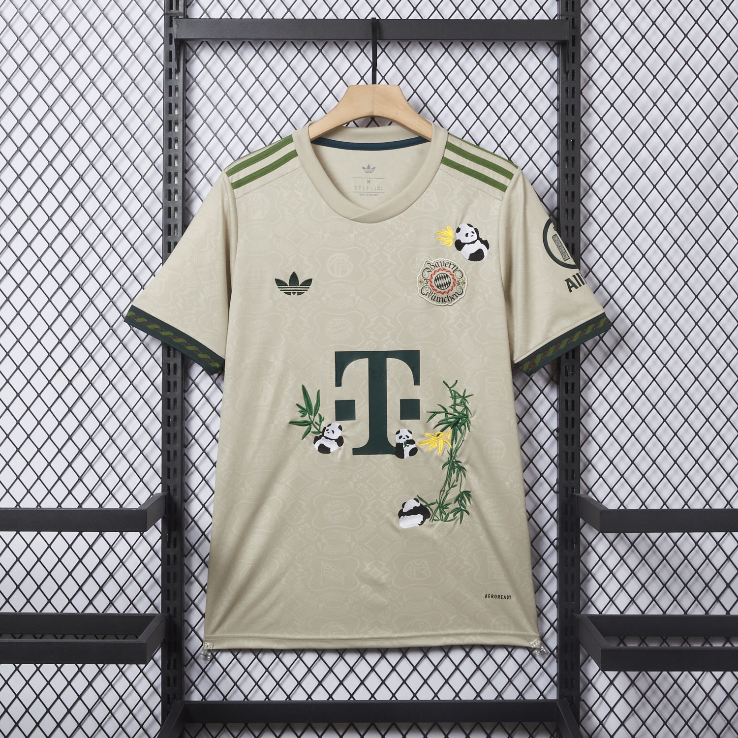 【Panda Bamboo Embroidered Version】Bayern Munich 25-26 Oktoberfest Jersey - Fans Version - UnitedFutballJersey