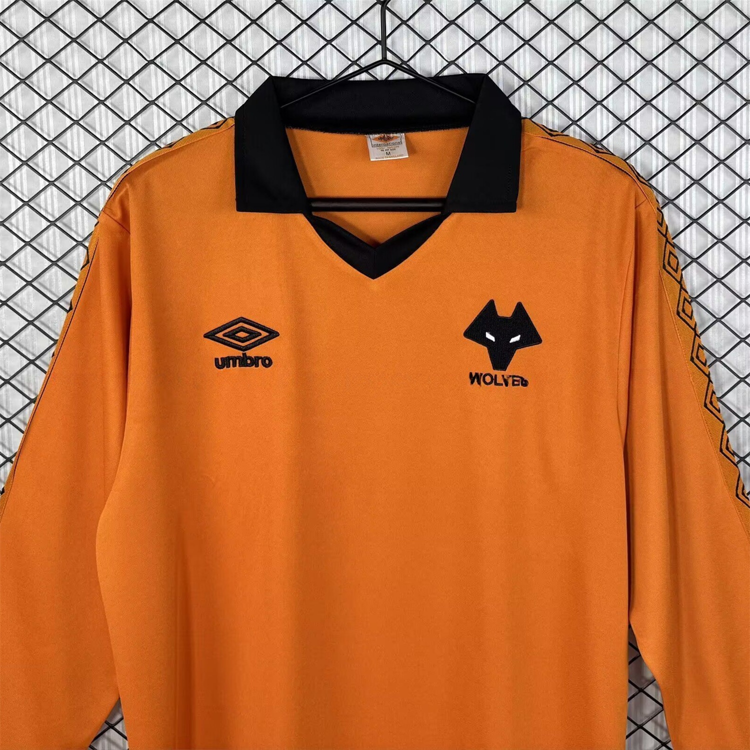 Retro Wolverhampton Wanderers Wolves 1979-82 Home Long Sleeves Jersey - Fans Version - UnitedFutballJersey