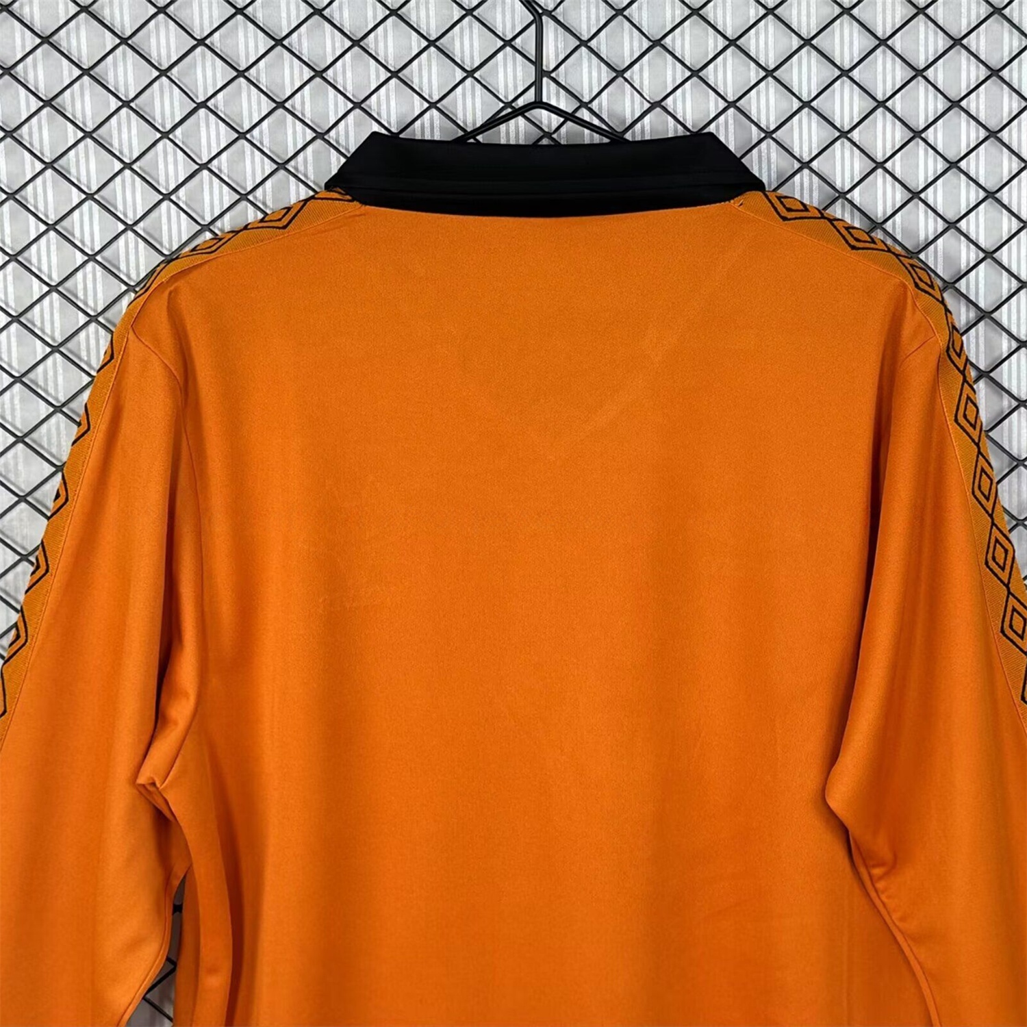 Retro Wolverhampton Wanderers Wolves 1979-82 Home Long Sleeves Jersey - Fans Version - UnitedFutballJersey