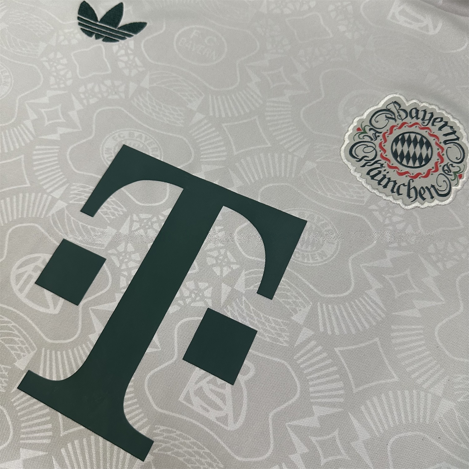 Bayern Munich 25-26 Oktoberfest Long Sleeves Jersey - Fans Version - UnitedFutballJersey
