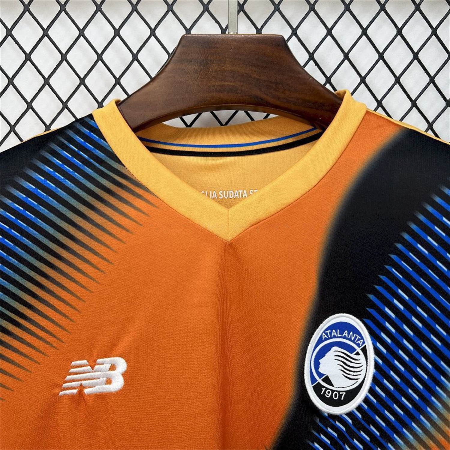 Atalanta 25-26 Third Orange And Blue Jersey - Fans Version - UnitedFutballJersey