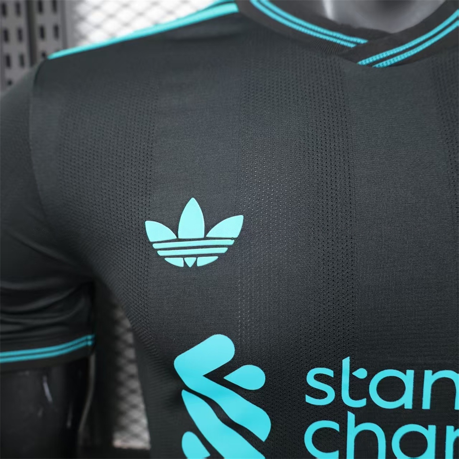 Liver.pool 25-26 Black Special Cyan Sponsor Jersey - Player Version - UnitedFutballJersey