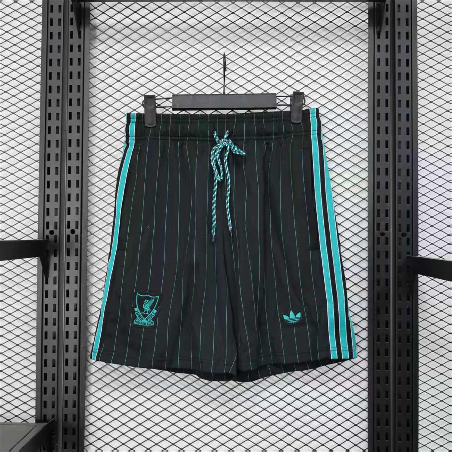 Liver.pool 25-26 Trefoil Black Travel Shorts - Player Version - UnitedFutballJersey