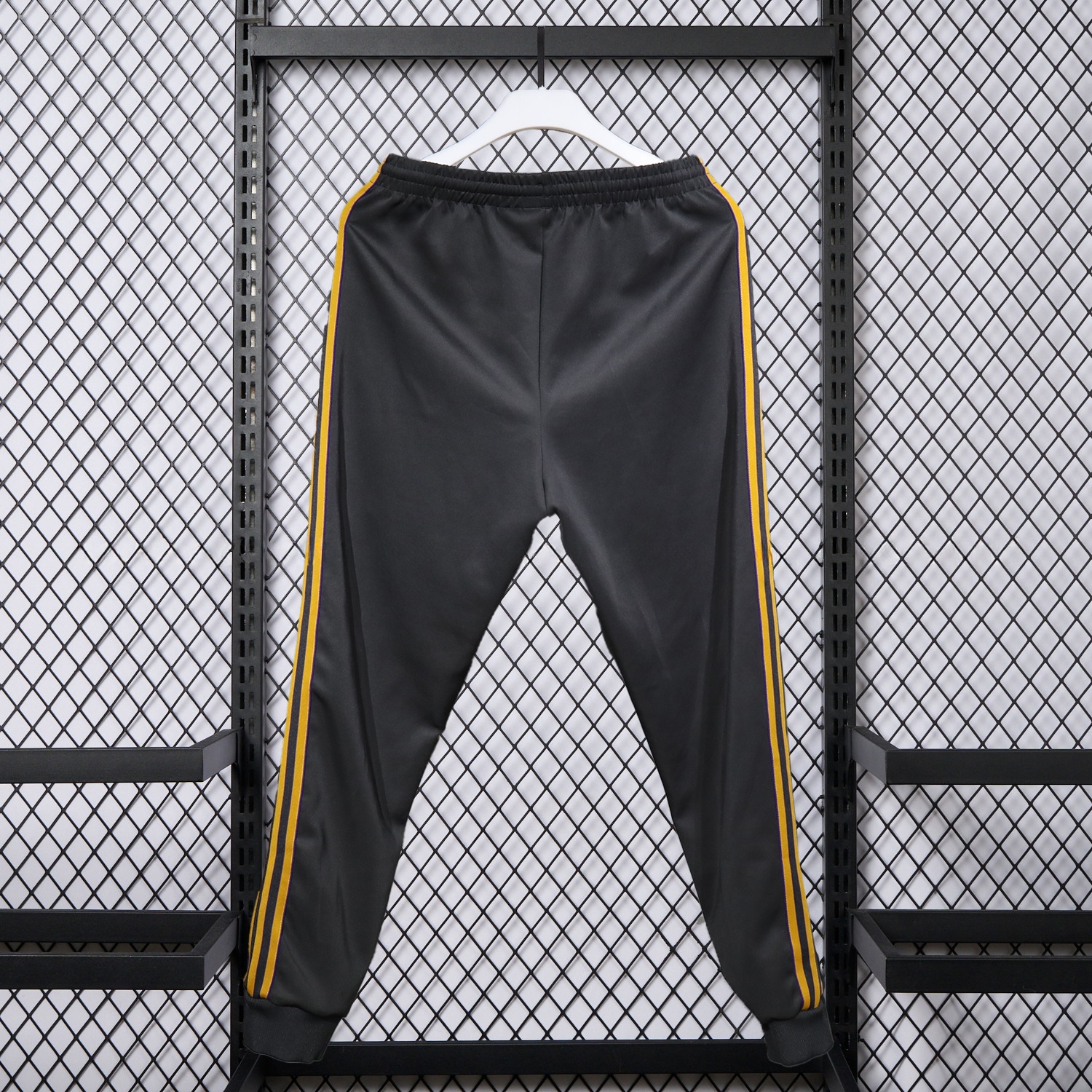 Manchester United 25-26 Pure Color Training Set - Black Top and Black Pants - UnitedFutballJersey