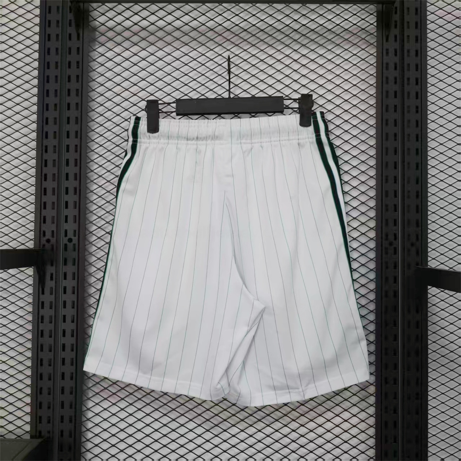 Liver.pool 25-26 Trefoil White Travel Shorts - Player Version - UnitedFutballJersey