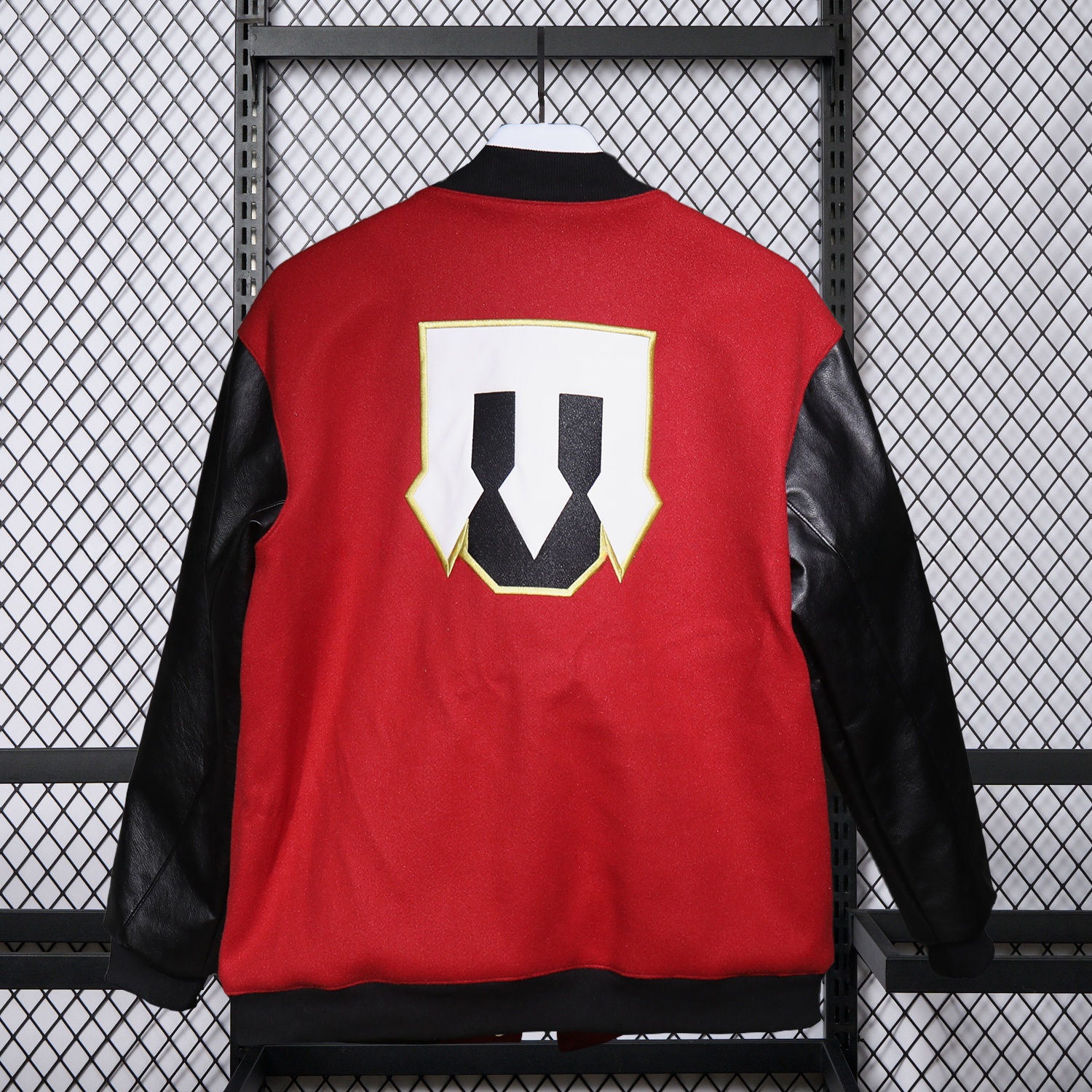 Manchester United 25-26 Warm Windbreaker Jacket - Red And Black - UnitedFutballJersey