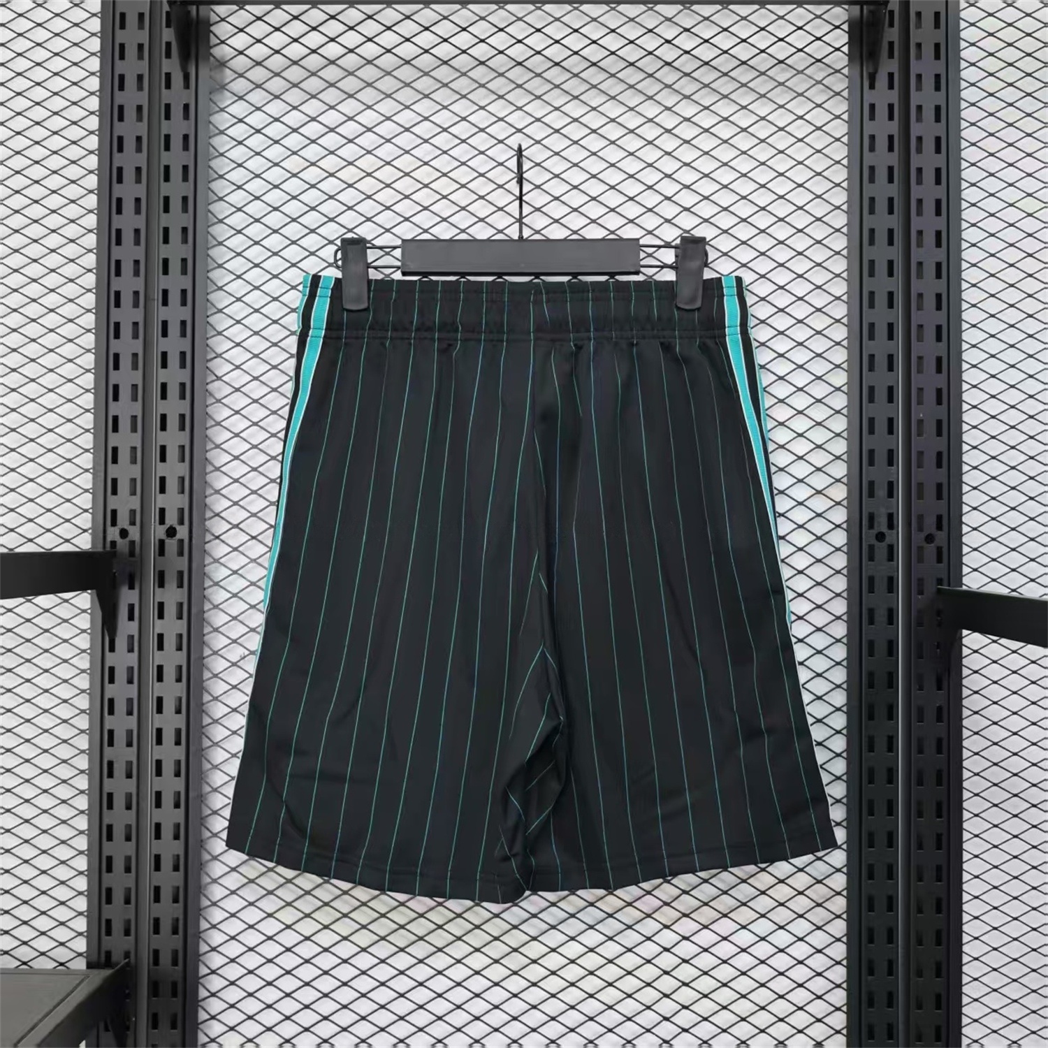 Liver.pool 25-26 Trefoil Black Travel Shorts - Player Version - UnitedFutballJersey