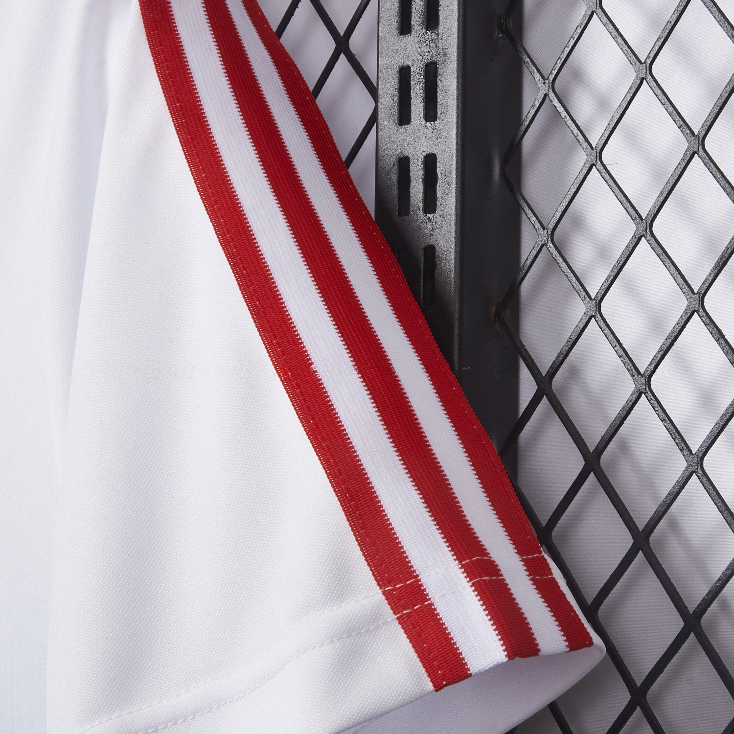 Retro 1. FC Köln 1976-77 Away White Jersey - UnitedFutballJersey
