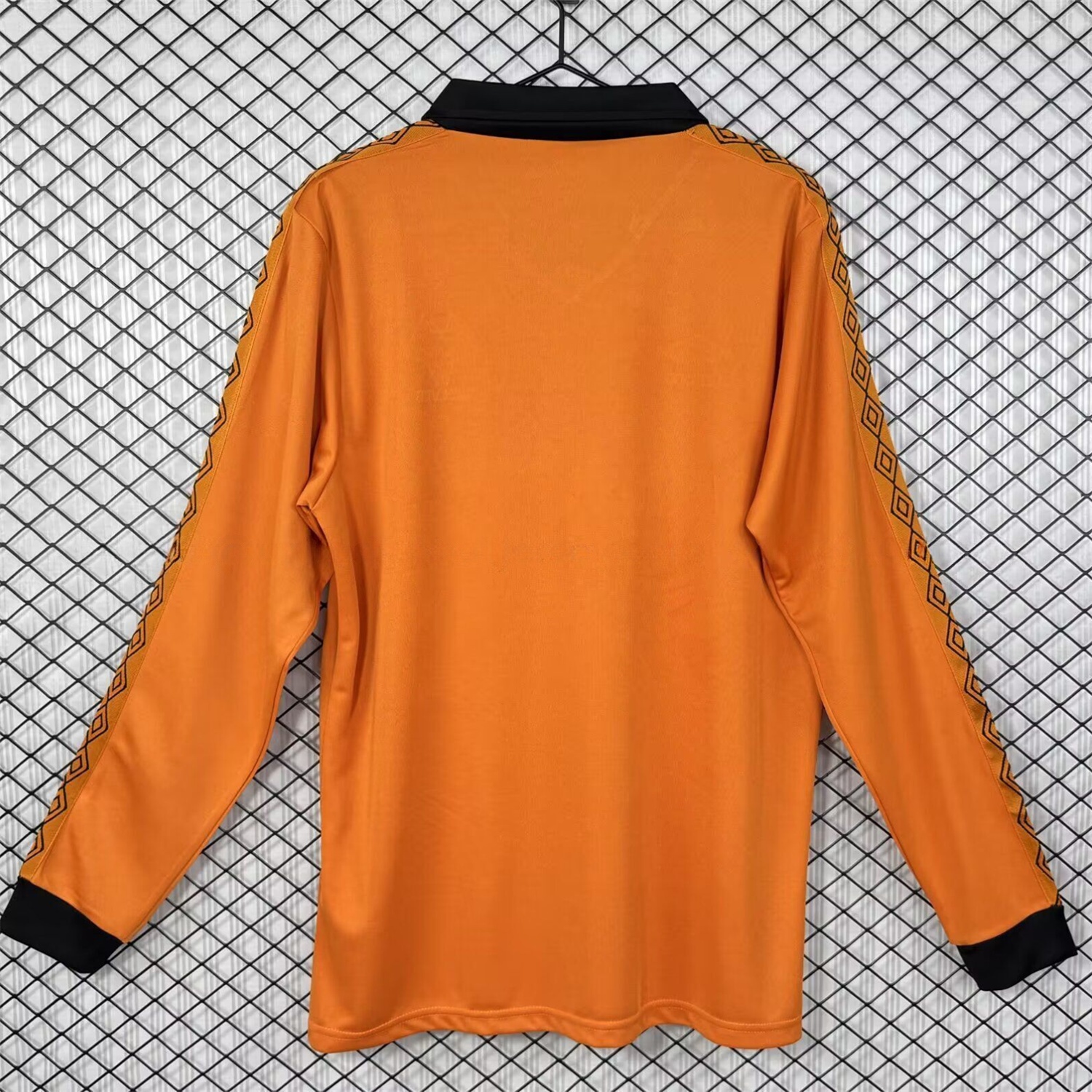 Retro Wolverhampton Wanderers Wolves 1979-82 Home Long Sleeves Jersey - Fans Version - UnitedFutballJersey