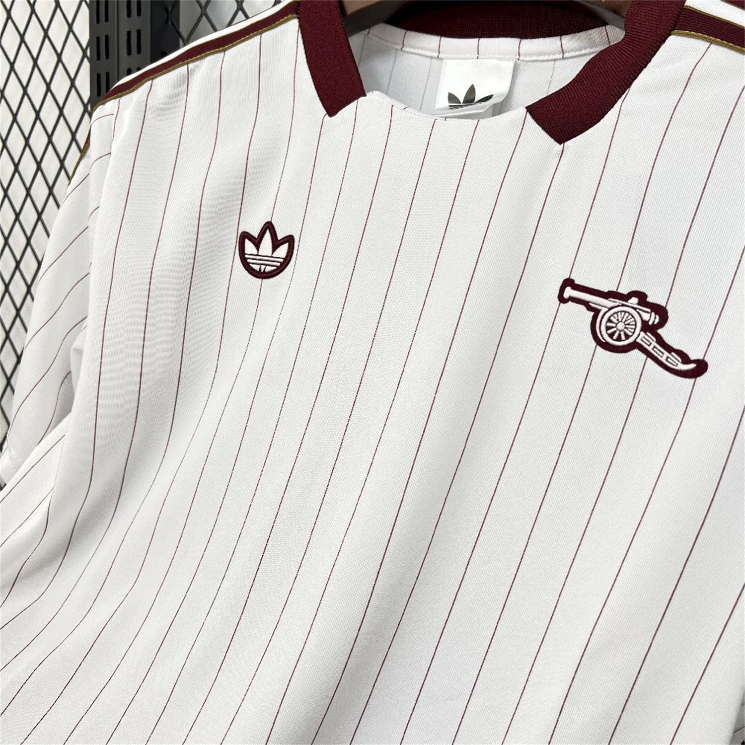 Arsenal 25-26 Trefoil Red Lines White Travel Jersey - Fans Version - UnitedFutballJersey