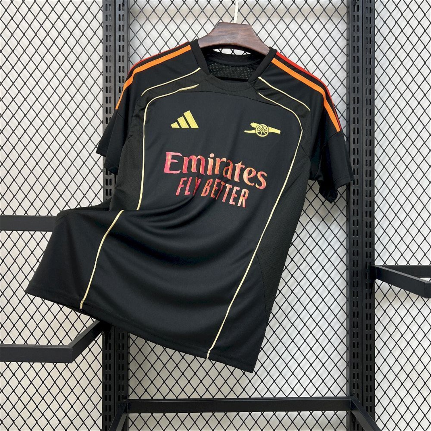 Arsenal 25-26 Gold Lines Black Training Jersey - Fans Version - UnitedFutballJersey