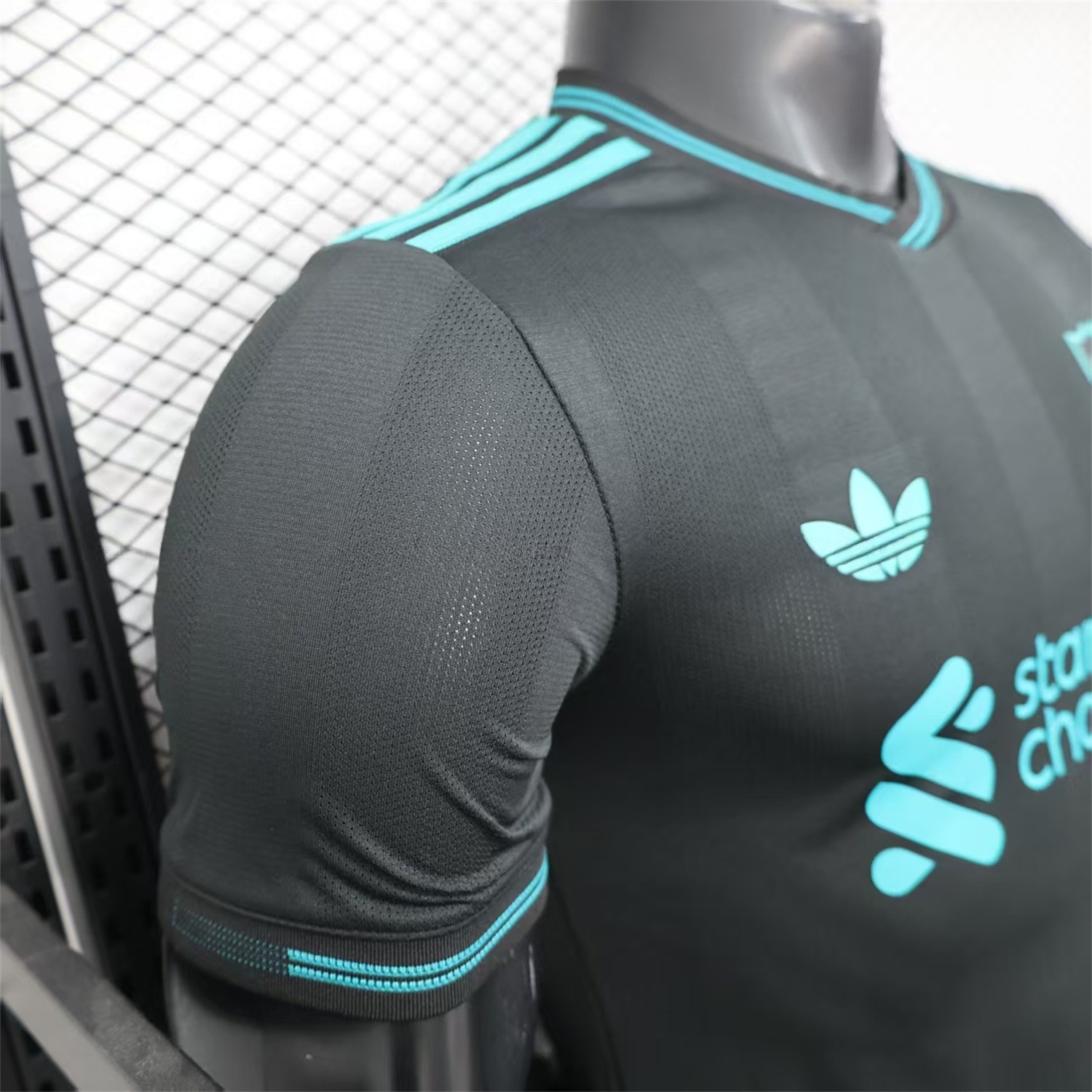 Liver.pool 25-26 Black Special Cyan Sponsor Jersey - Player Version - UnitedFutballJersey