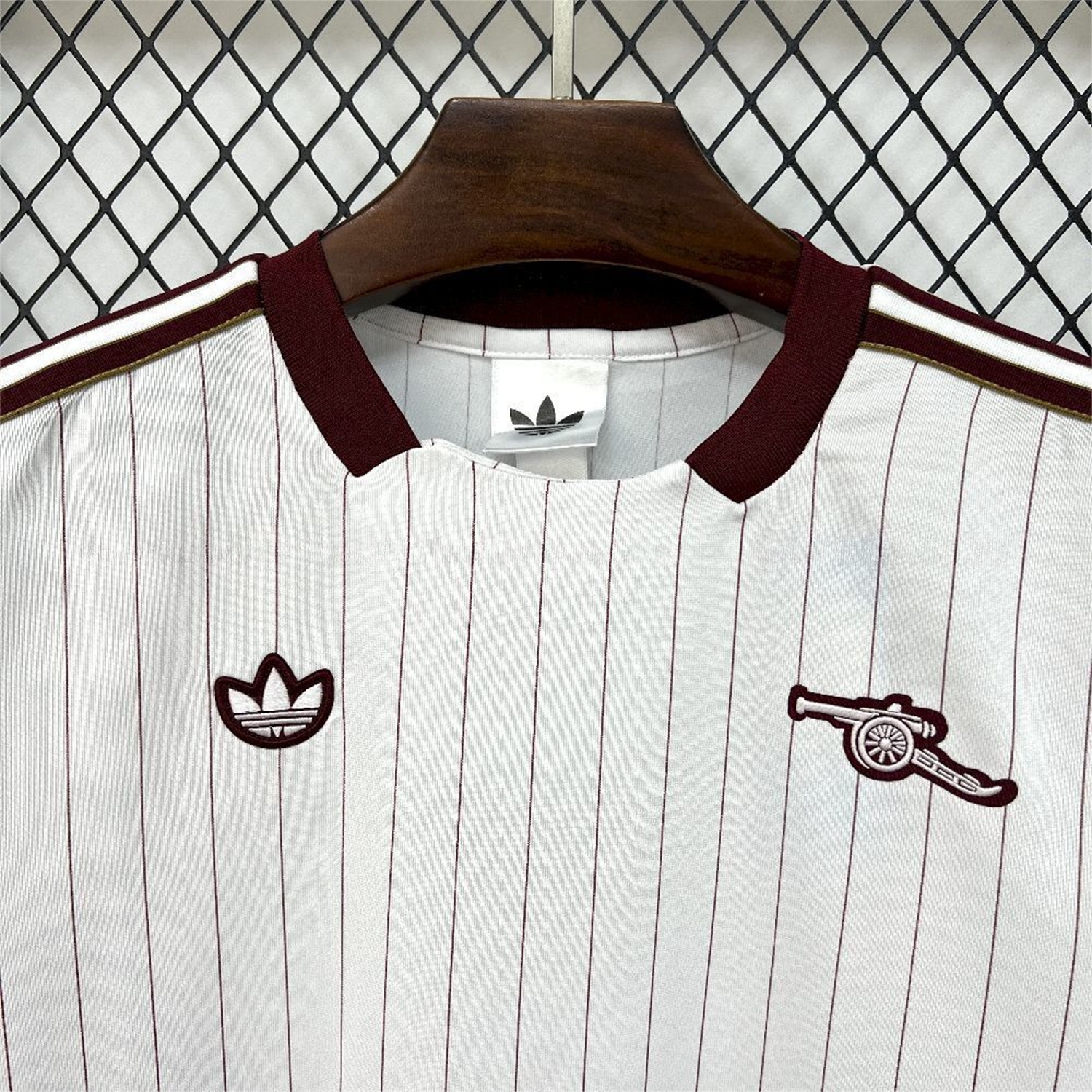 Arsenal 25-26 Trefoil Red Lines White Travel Jersey - Fans Version - UnitedFutballJersey