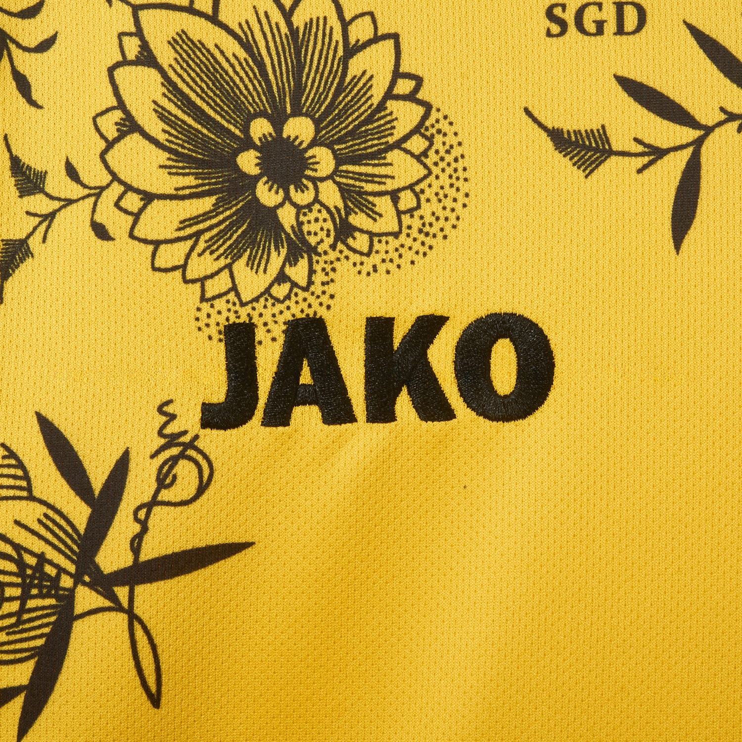 Dynamo Dresden 25-26 HATE RACISM Special Jersey - Fans Version - UnitedFutballJersey