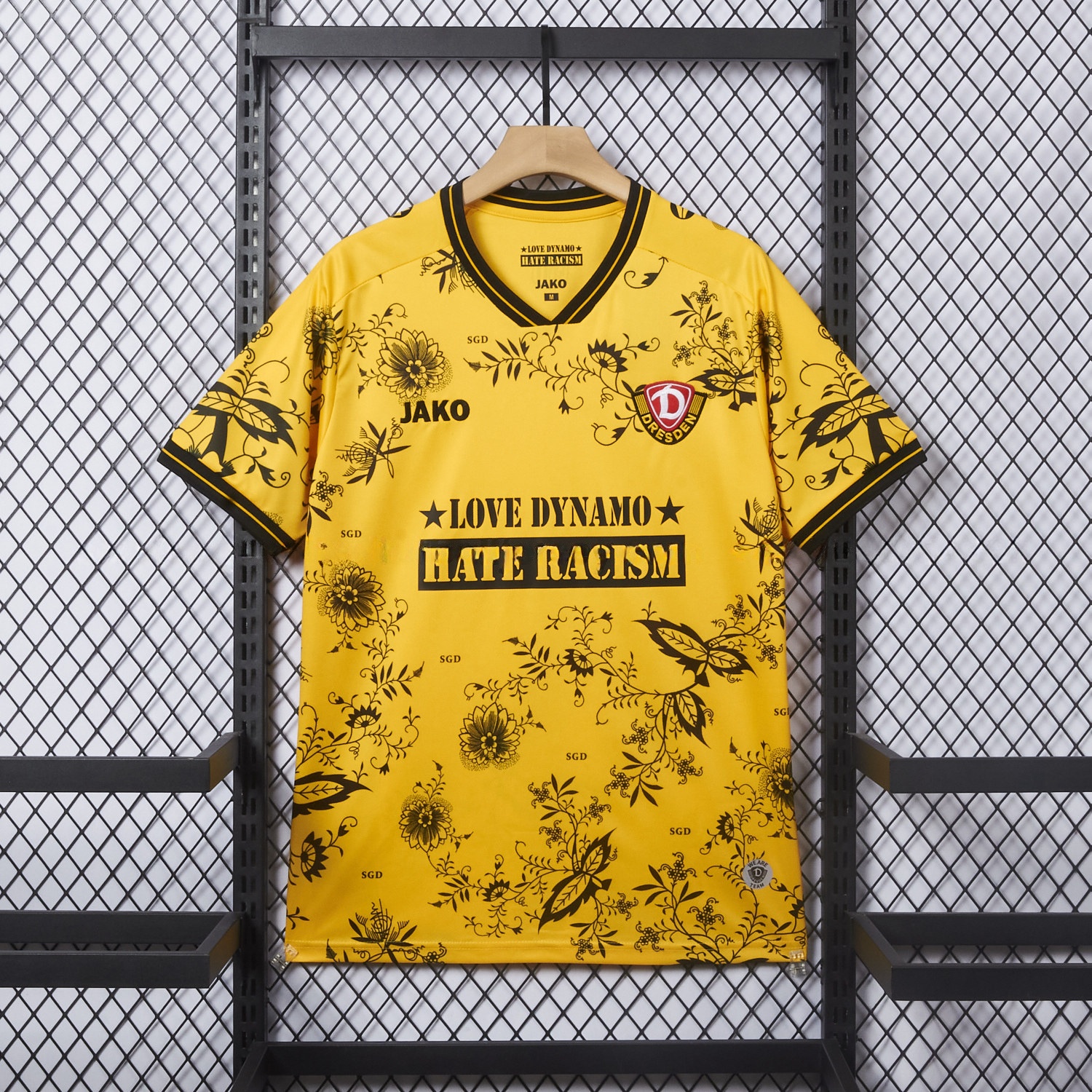 Dynamo Dresden 25-26 HATE RACISM Special Jersey - Fans Version - UnitedFutballJersey