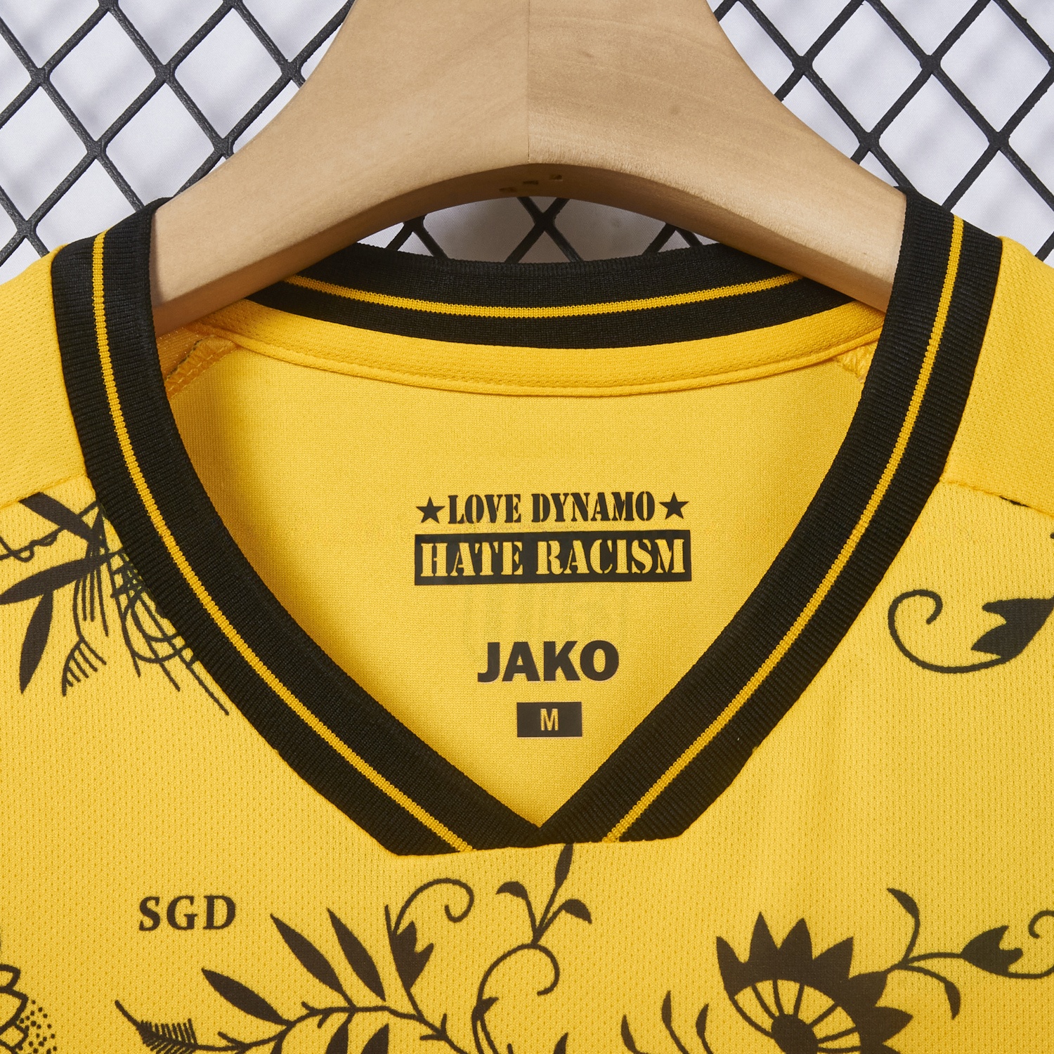 Dynamo Dresden 25-26 HATE RACISM Special Jersey - Fans Version - UnitedFutballJersey