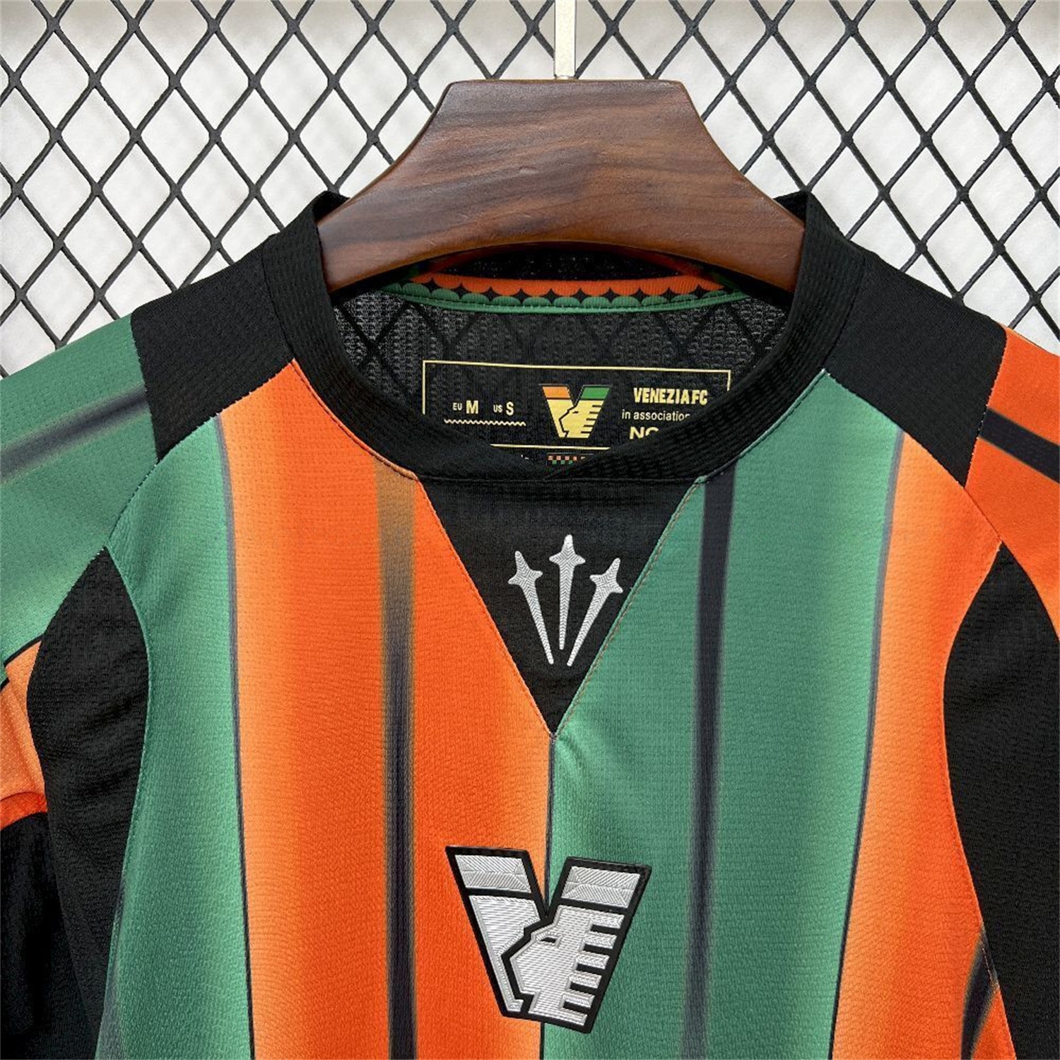 Venezia FC 25-26 Orange And Green Unsponsored Special Jersey - Fans Version - UnitedFutballJersey