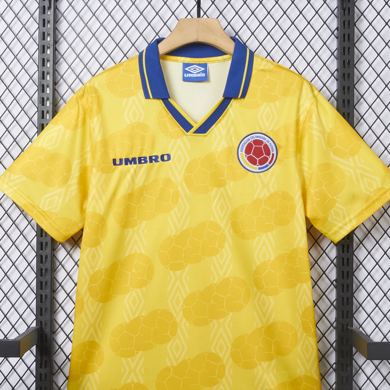 Retro Colombia 1994 Home Jersey - UnitedFutballJersey