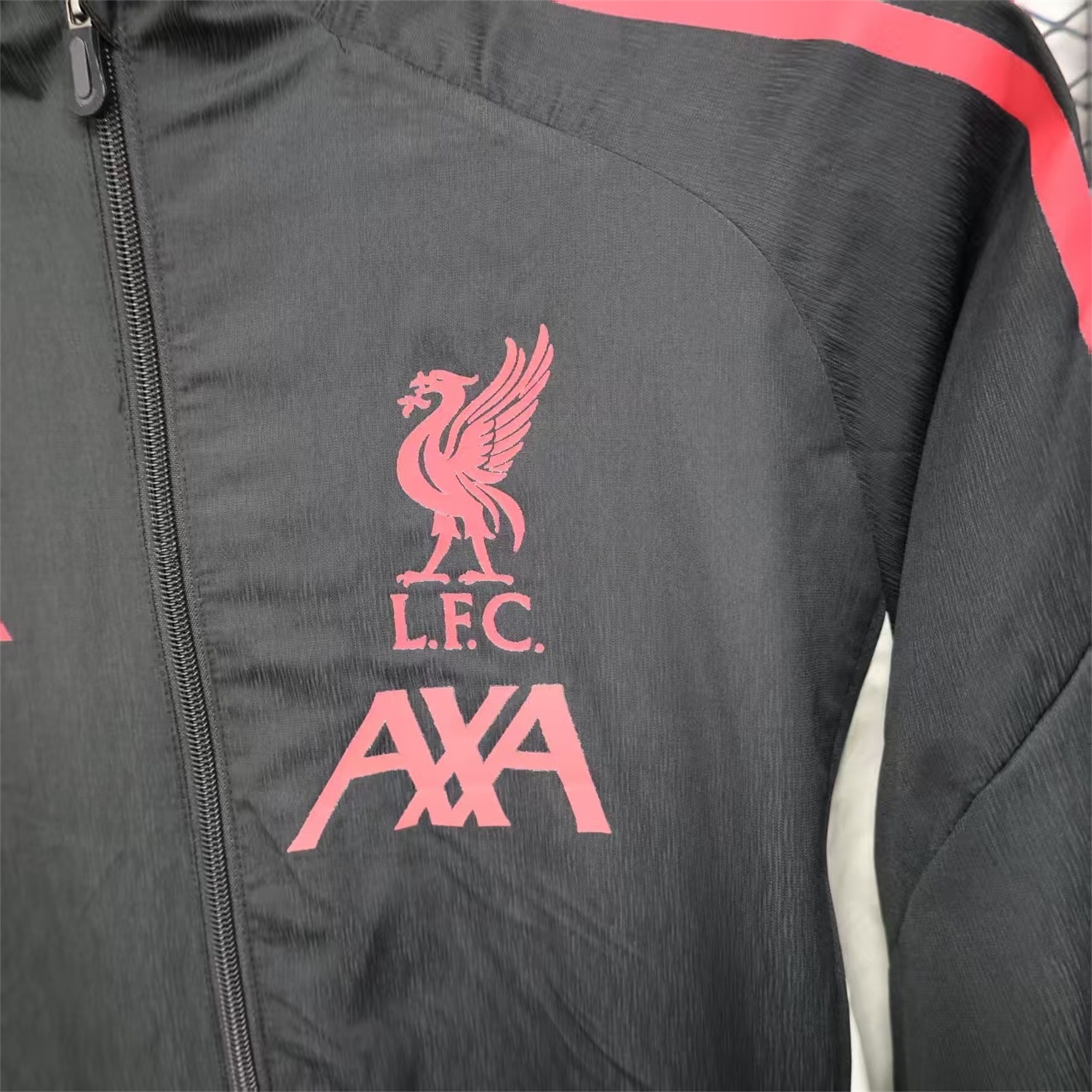 Liver.pool 25-26 Black Windbreaker Jacket - UnitedFutballJersey
