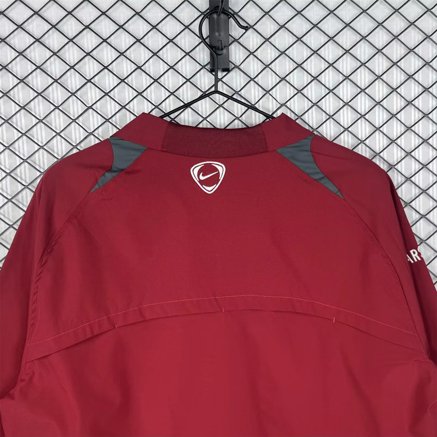 Retro Arsenal 2005-06 Home Windbreaker Jacket - Red - UnitedFutballJersey