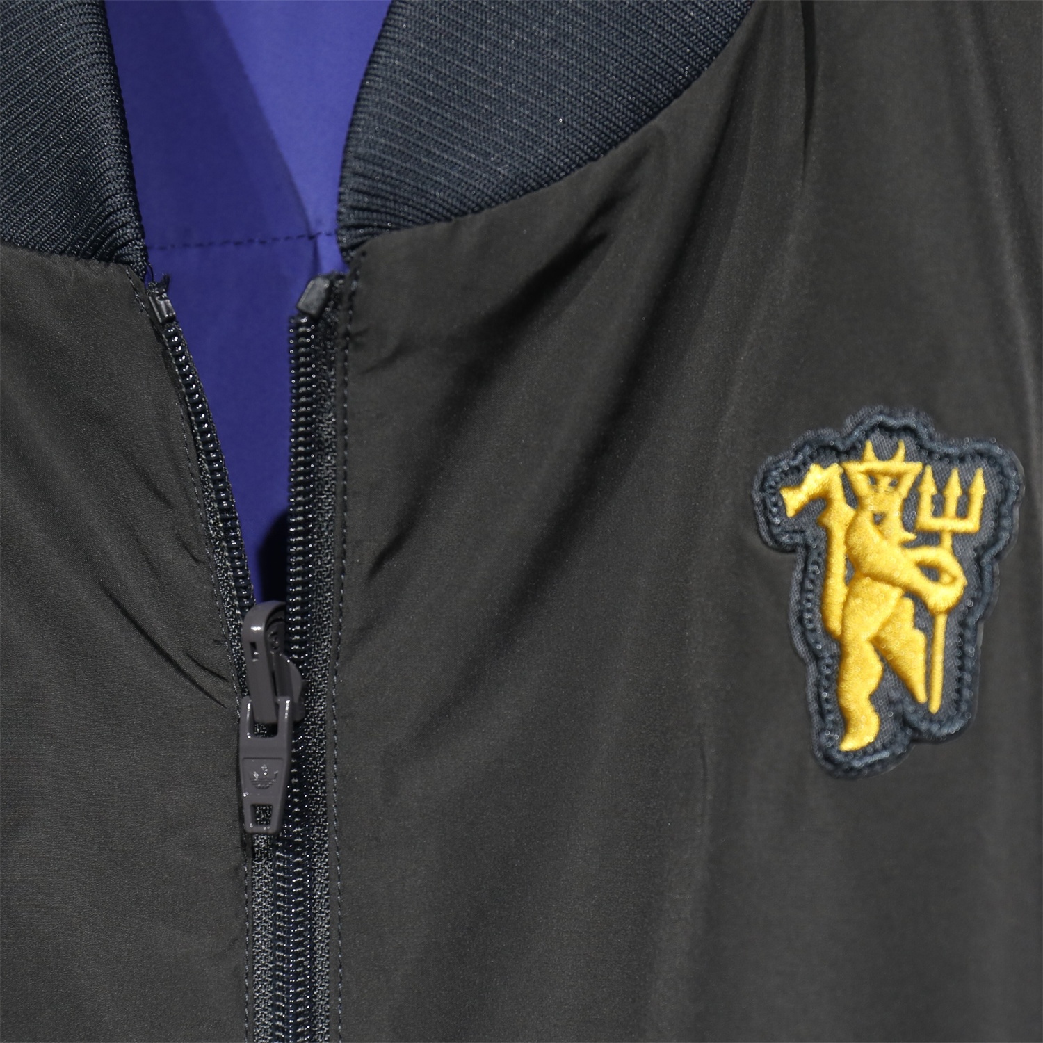 Manchester United 25-26 Double Sided Reversible Windbreaker - Black & Purple - UnitedFutballJersey