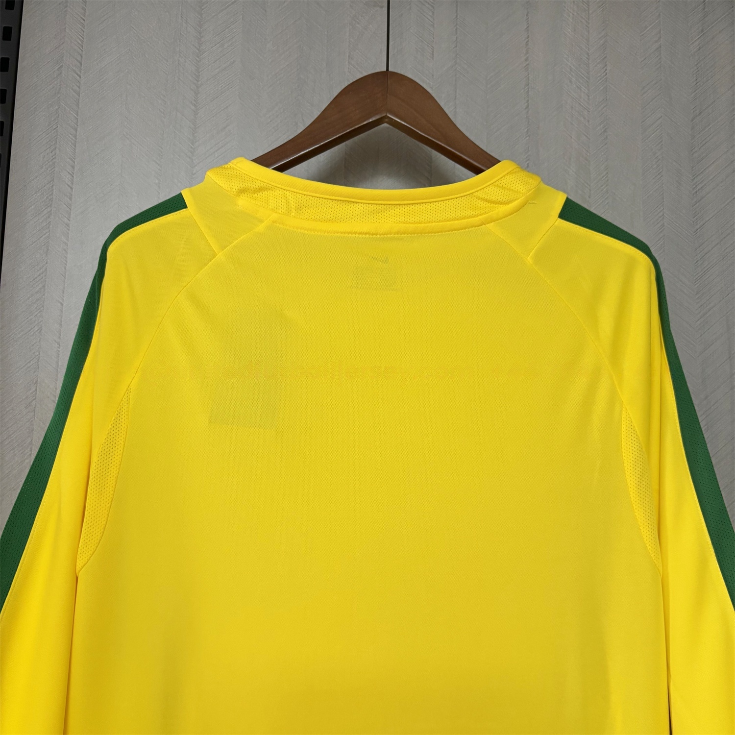 Retro Brazil 2002 Home Long Sleeves Jersey - UnitedFutballJersey