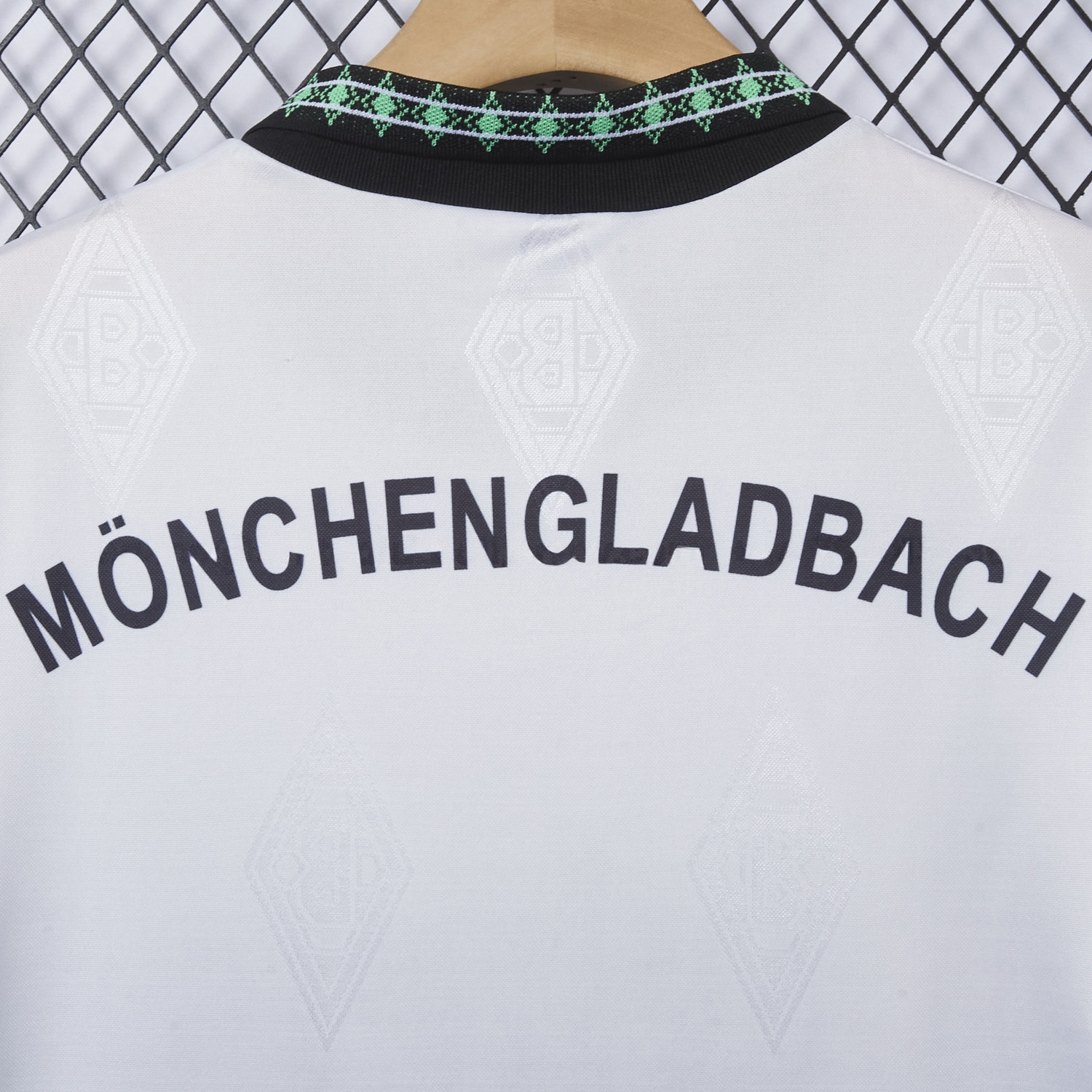 Retro Borussia Mönchengladbach 1995-96 Home Jersey - UnitedFutballJersey
