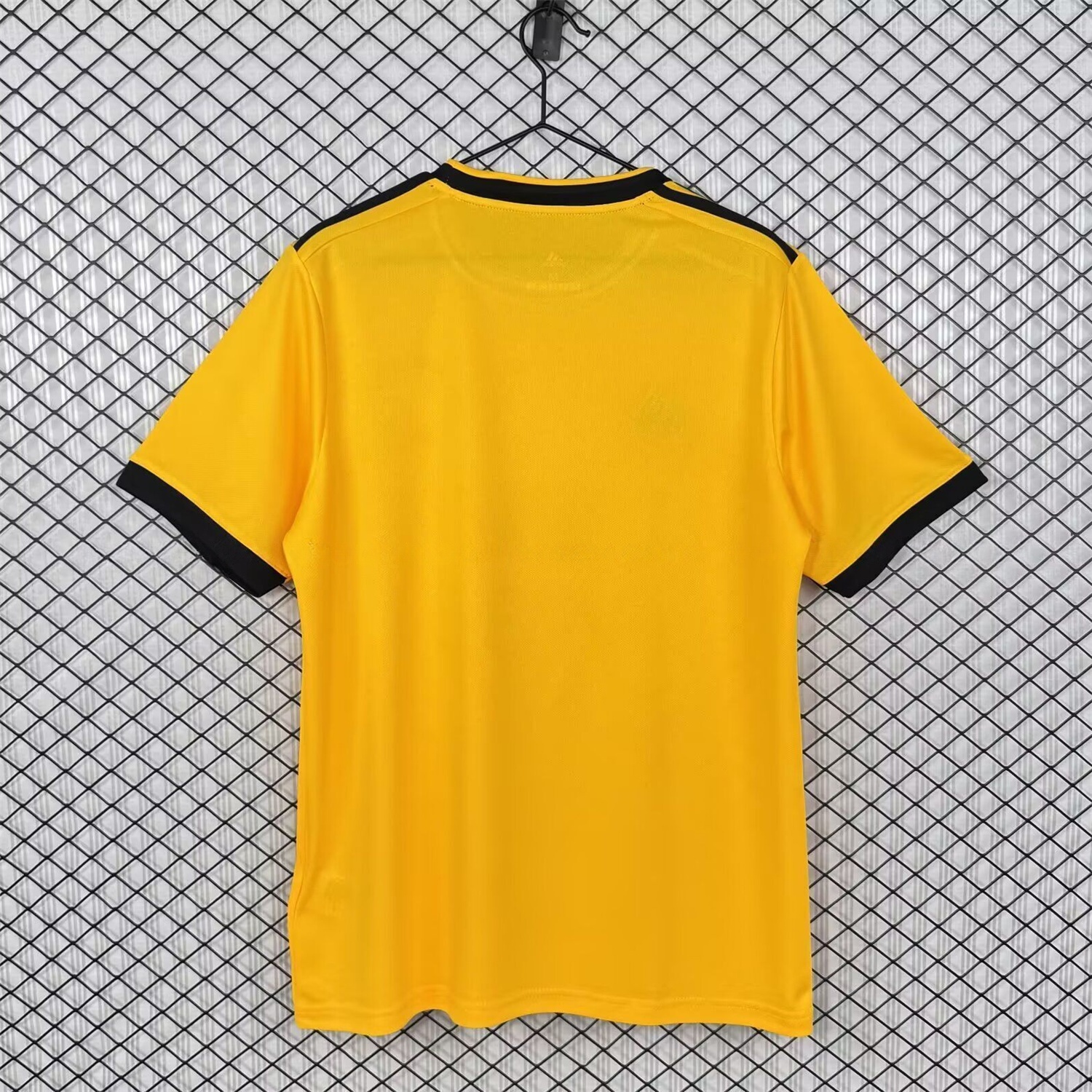 Retro Wolverhampton Wanderers Wolves 2018-19 Home Jersey - UnitedFutballJersey