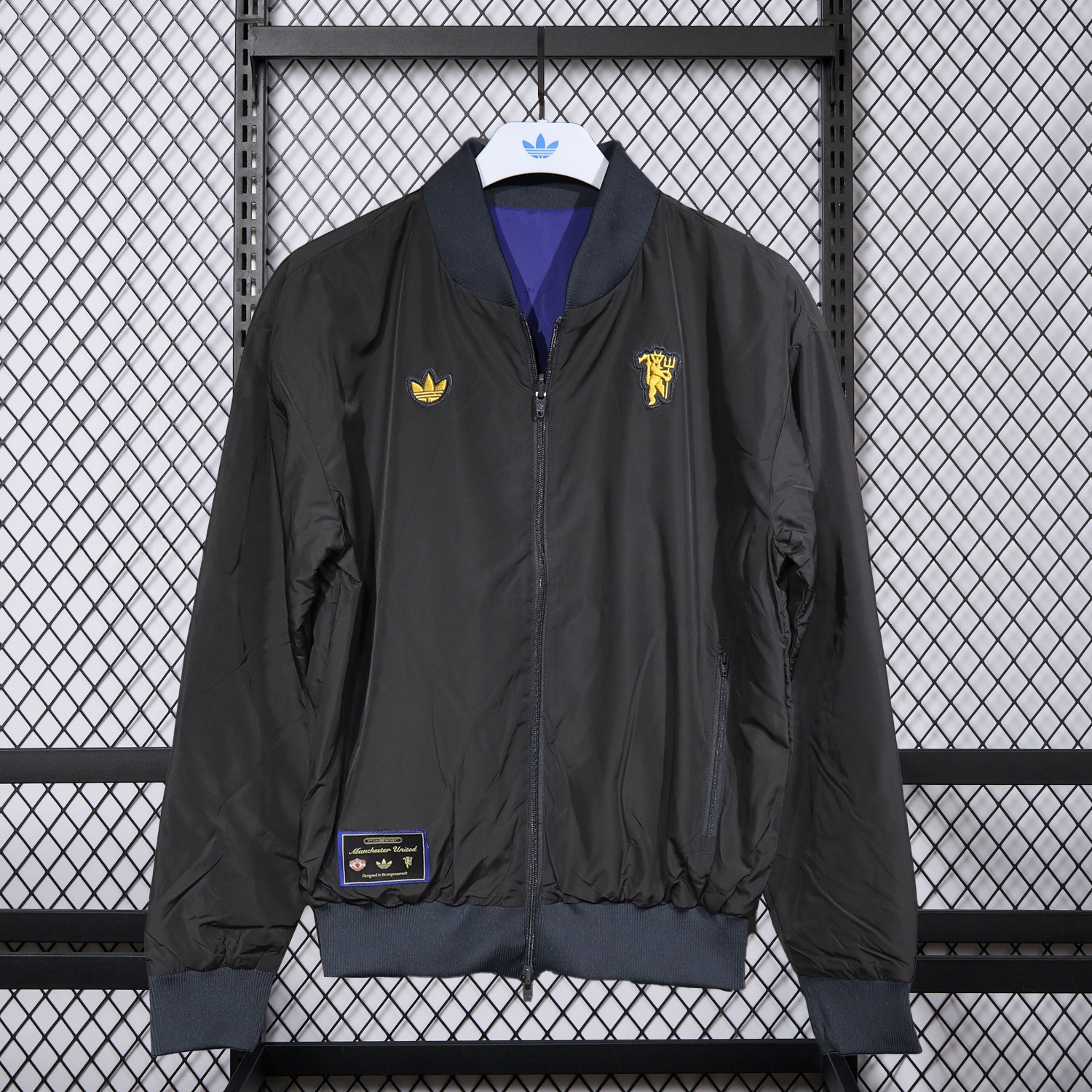 Manchester United 25-26 Double Sided Reversible Windbreaker - Black & Purple - UnitedFutballJersey