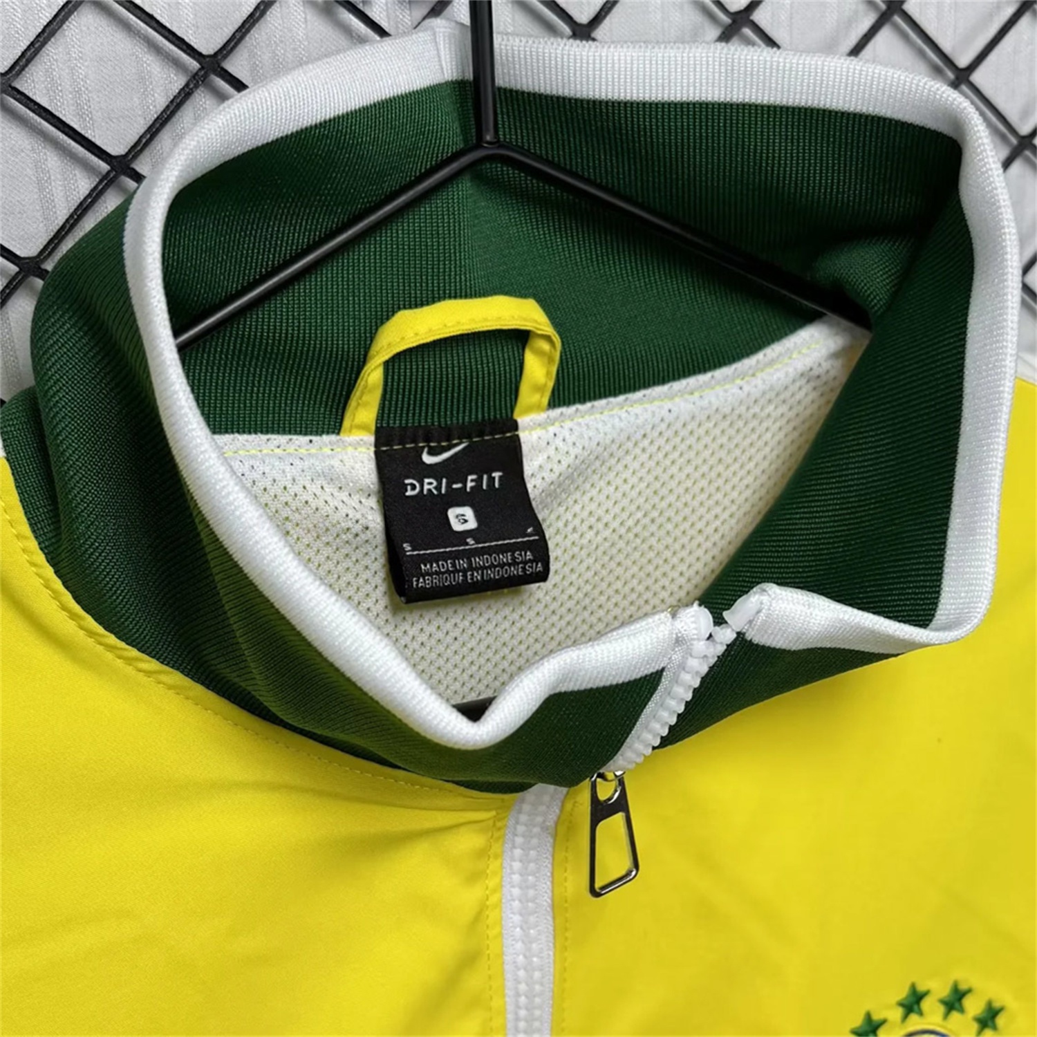 Retro Brazil 2010 Home Yellow Windbreaker - UnitedFutballJersey