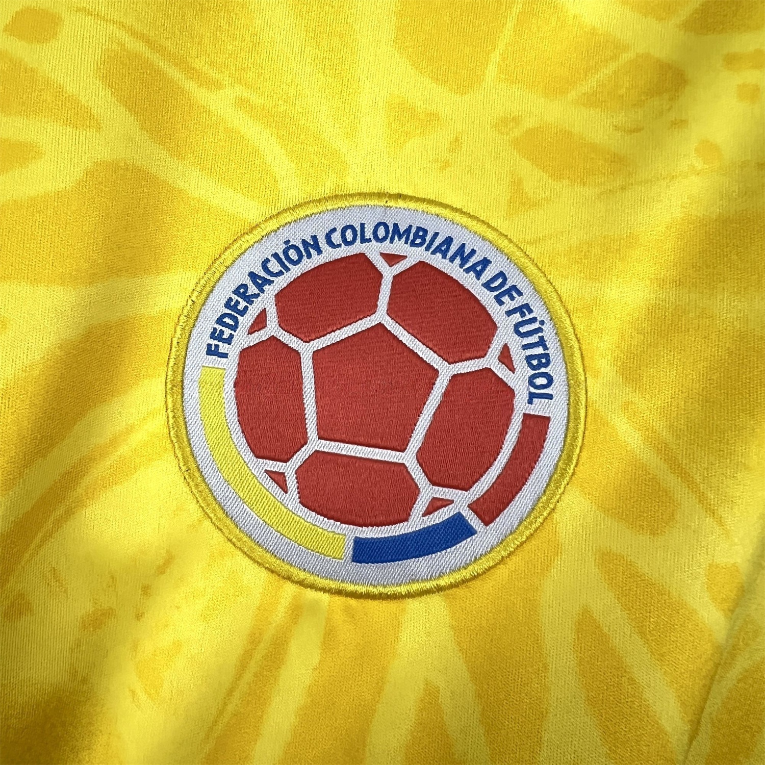 Colombia 2026 Home Long Sleeves Jersey - Fans Version - UnitedFutballJersey