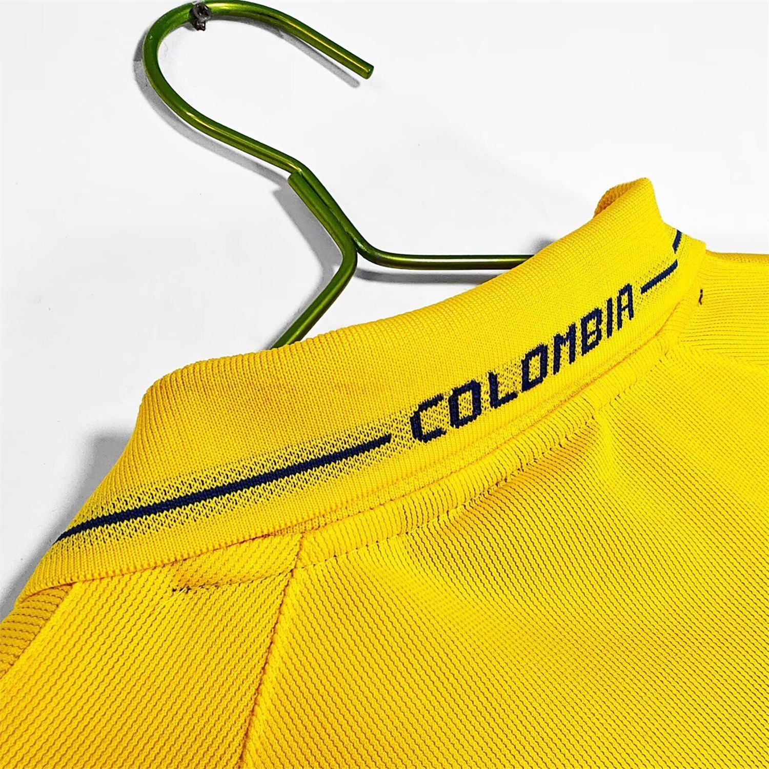Retro Colombia 2003-05 Home Jersey - UnitedFutballJersey
