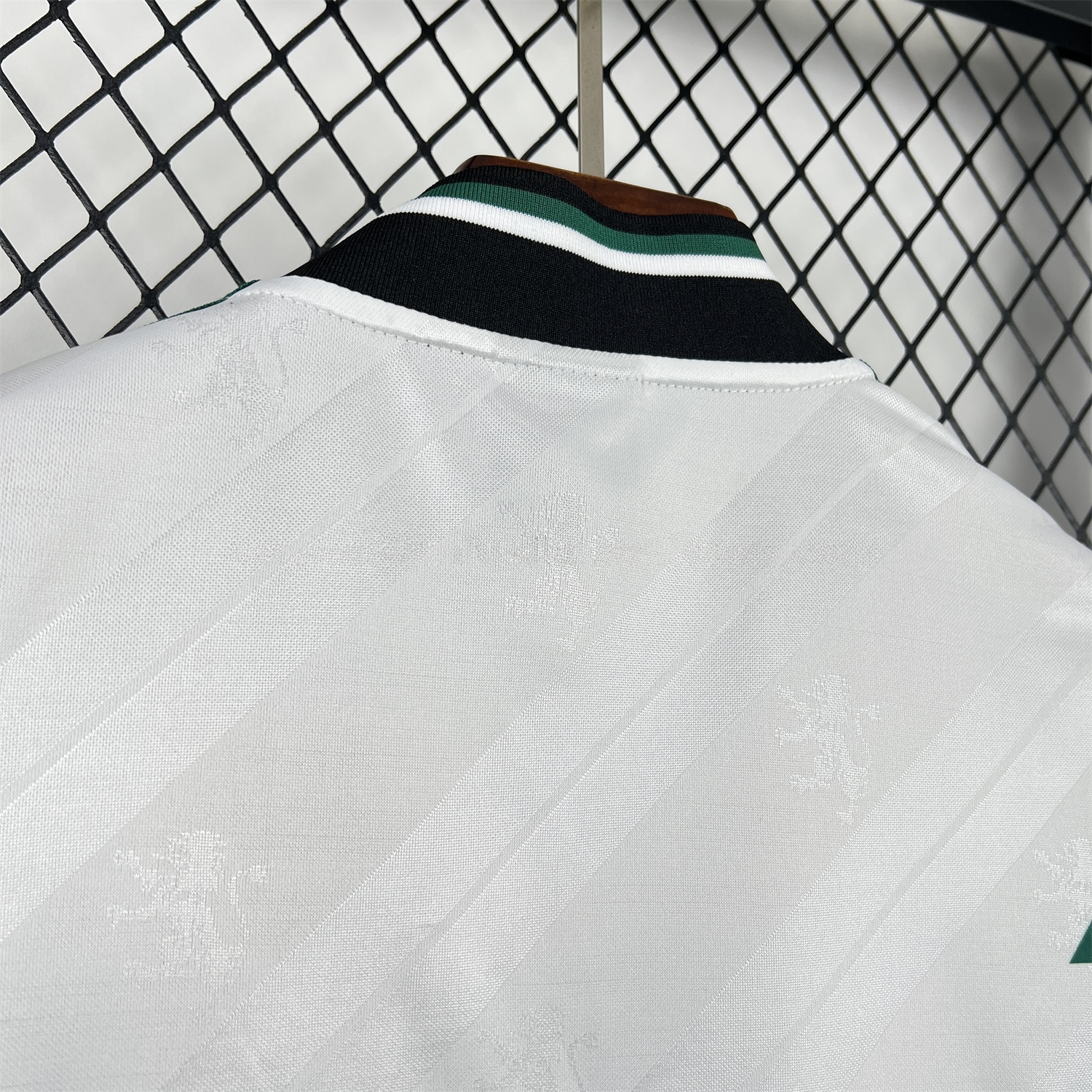 Sporting CP 25-26 Retro Style White Special Jersey - Fans Version - UnitedFutballJersey