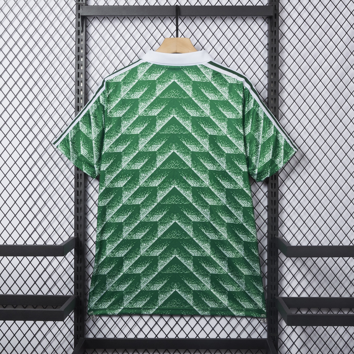 Retro Hannover 96 1990-91 Away Green Jersey - UnitedFutballJersey
